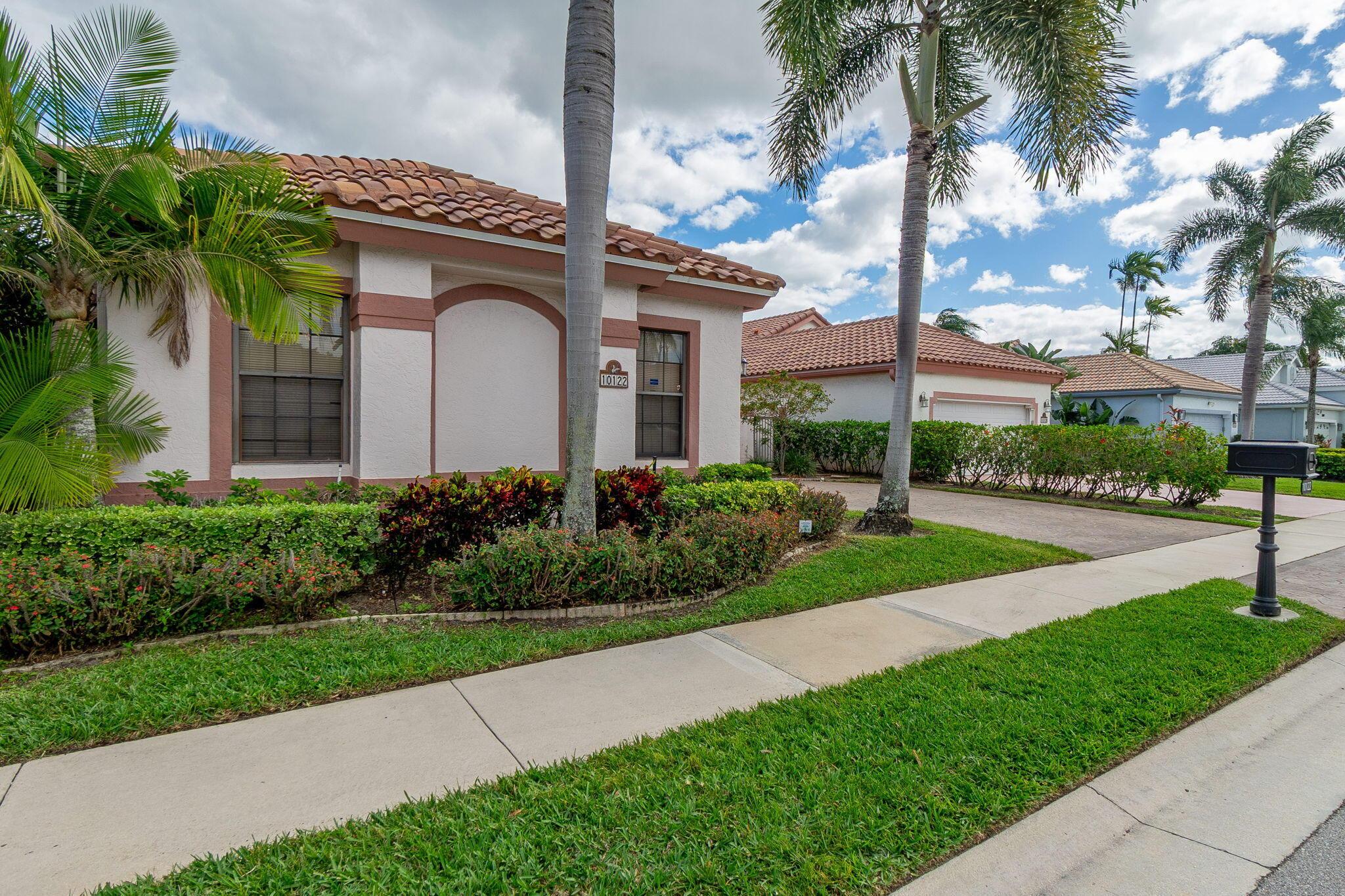 10122 Lexington Circle N, Boynton Beach, FL 33436, Boynton Beach - Photo 2