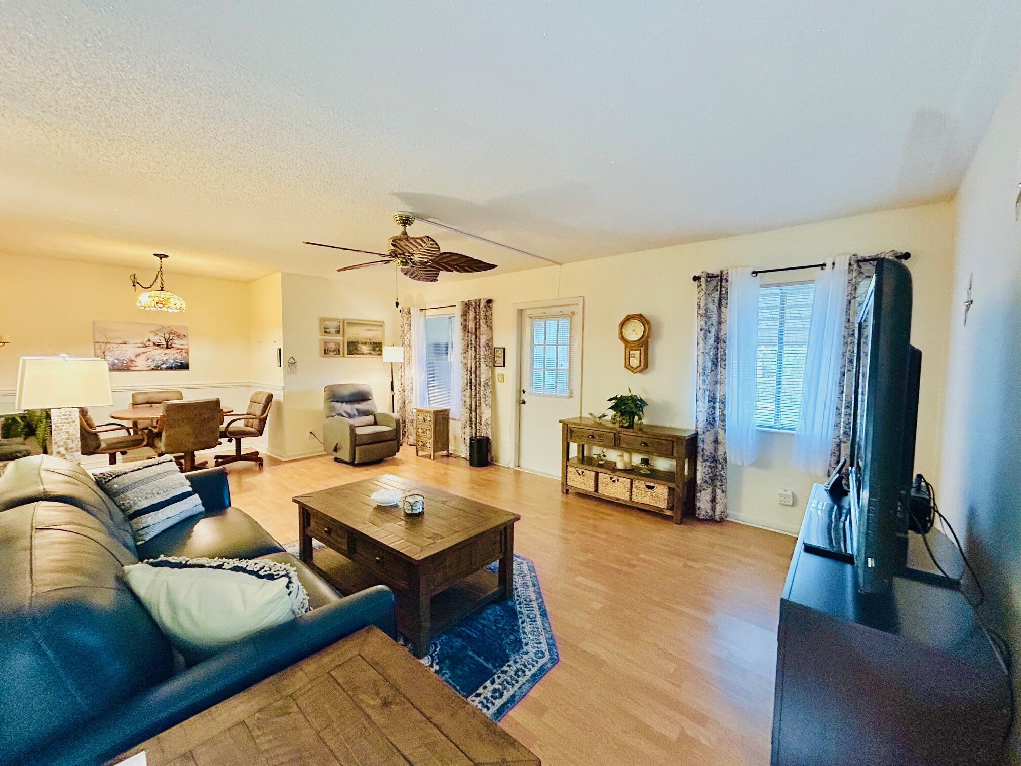 222 Pine Hov Circle A-1, Greenacres, FL 33463, Greenacres - Photo 4