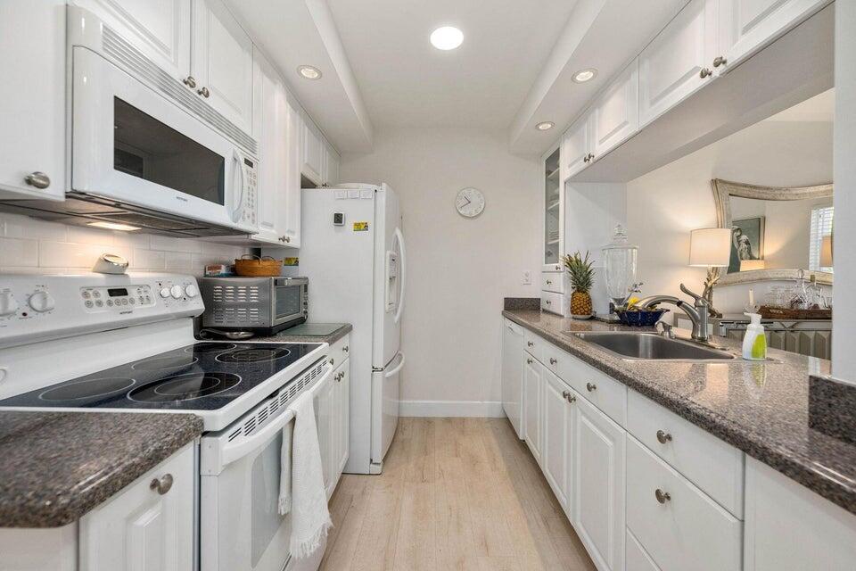250 NE 20th Street 1010, Boca Raton, FL 33431, Boca Raton - Photo 4