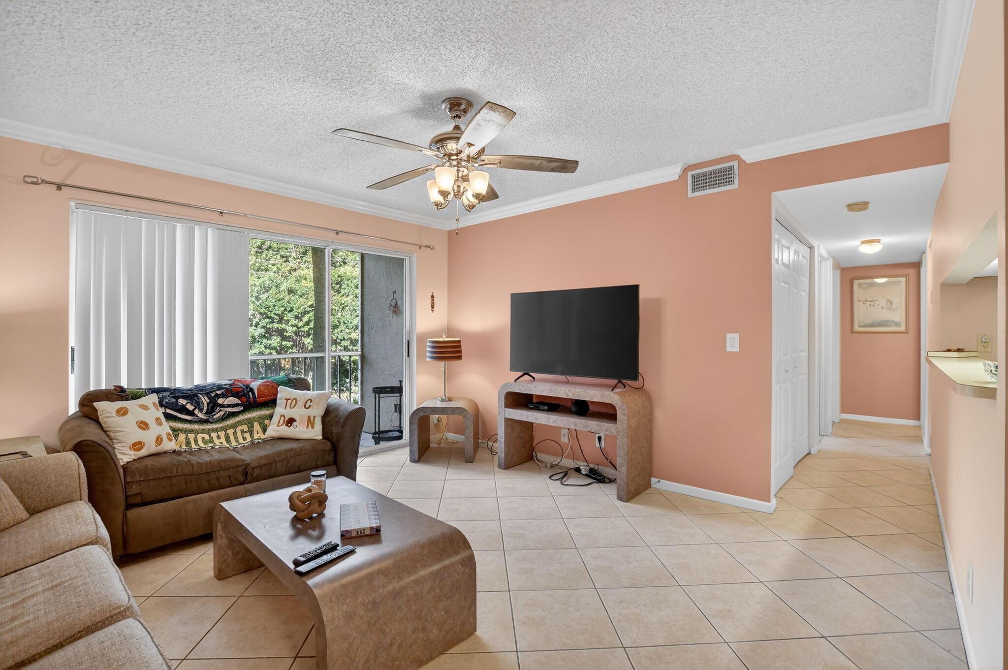 13791 Oneida Drive C2, Delray Beach, FL 33446, Delray Beach - Photo 3