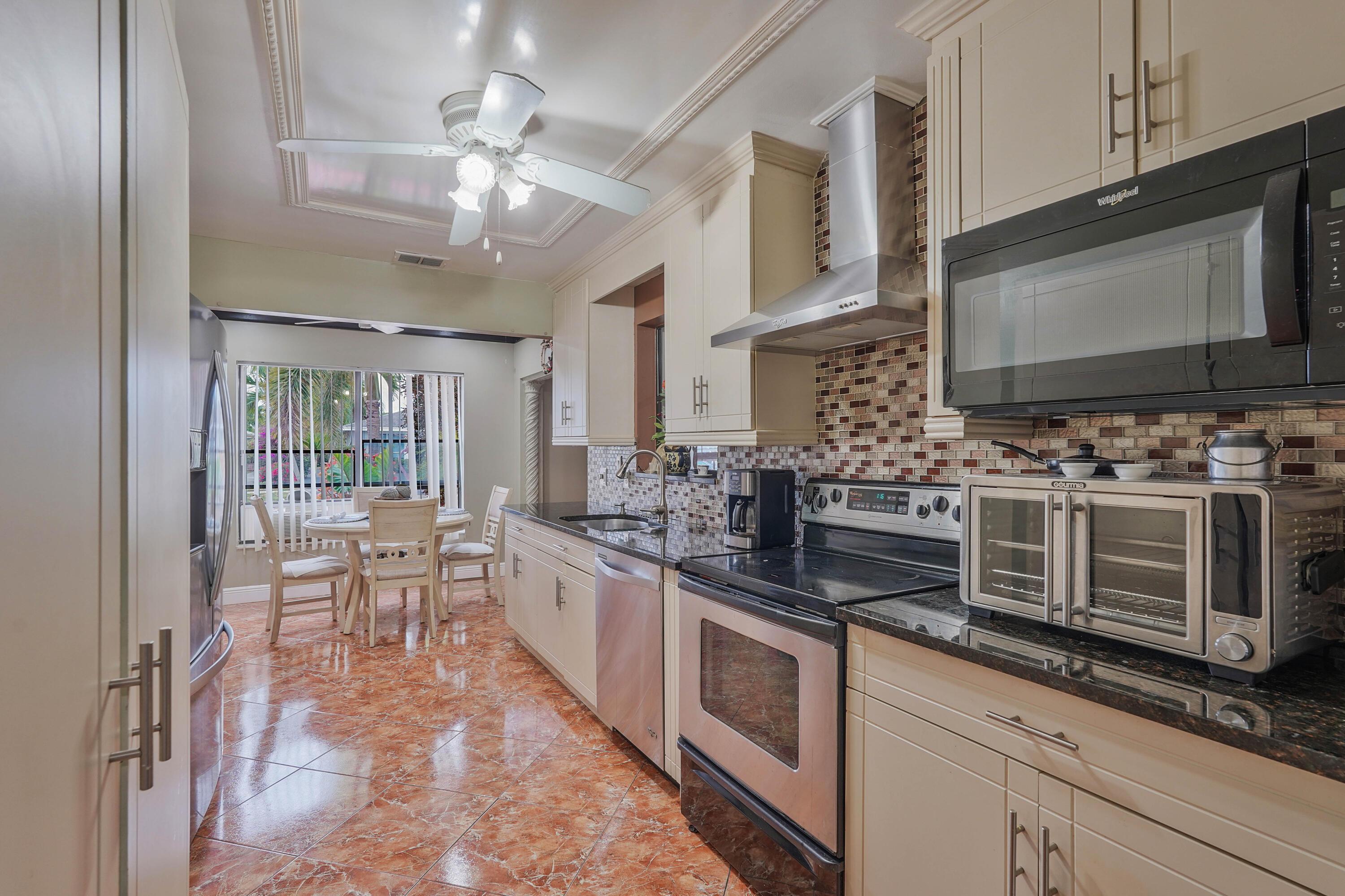 7512 Ace Road N, Lake Worth, FL 33467, Lake Worth - Photo 5