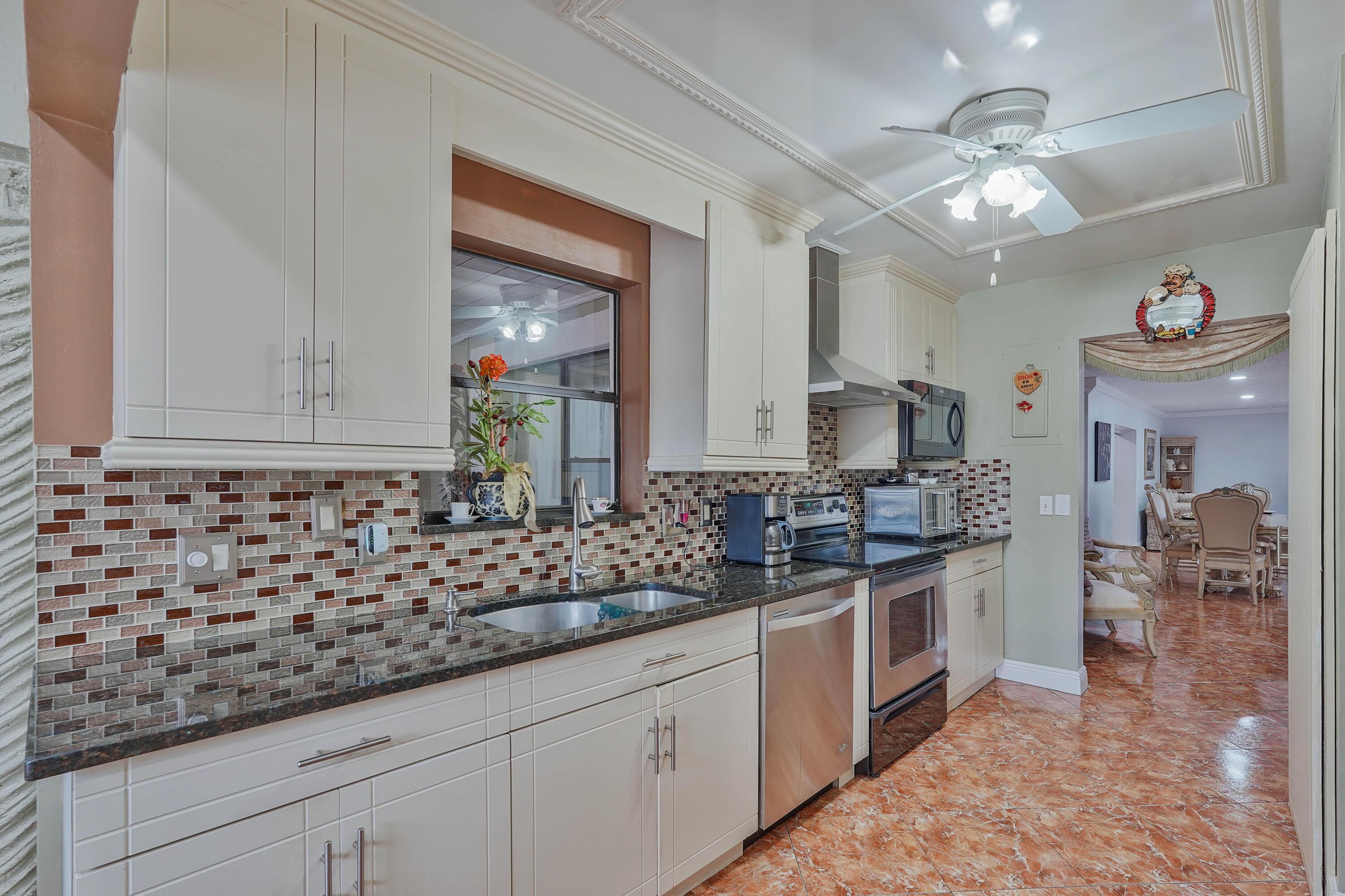 7512 Ace Road N, Lake Worth, FL 33467, Lake Worth - Photo 4