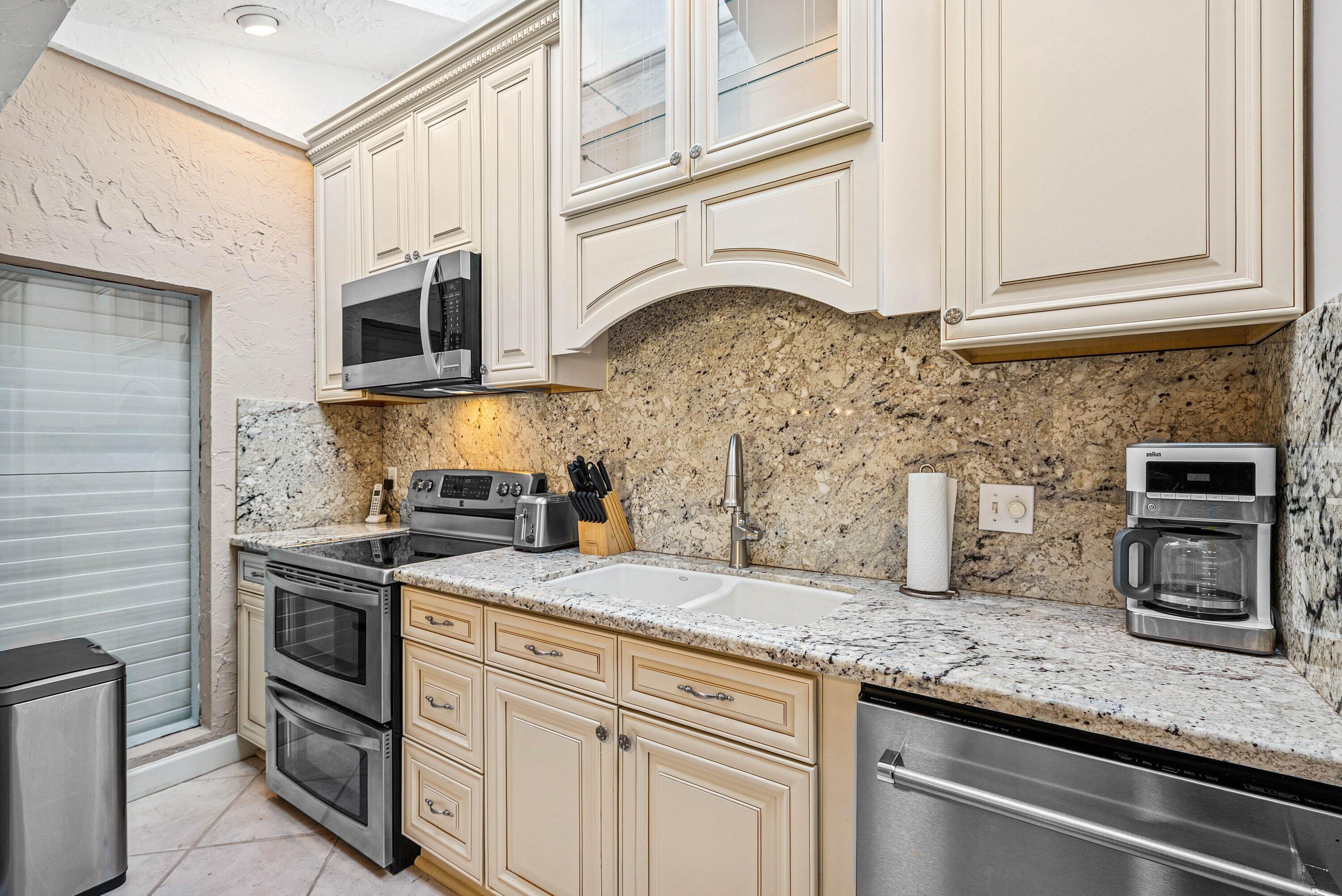 5926 Patio Drive, Boca Raton, FL 33433, Boca Raton - Photo 4