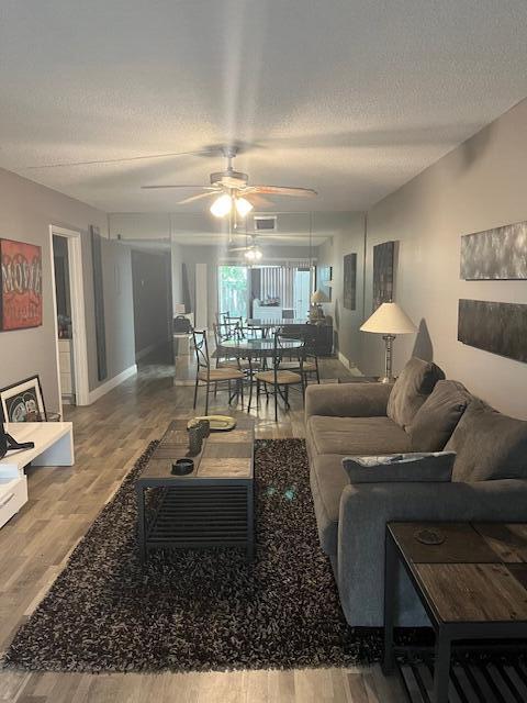 5937 Forest Hill Boulevard 103, West Palm Beach, FL 33415, West Palm Beach - Photo 2
