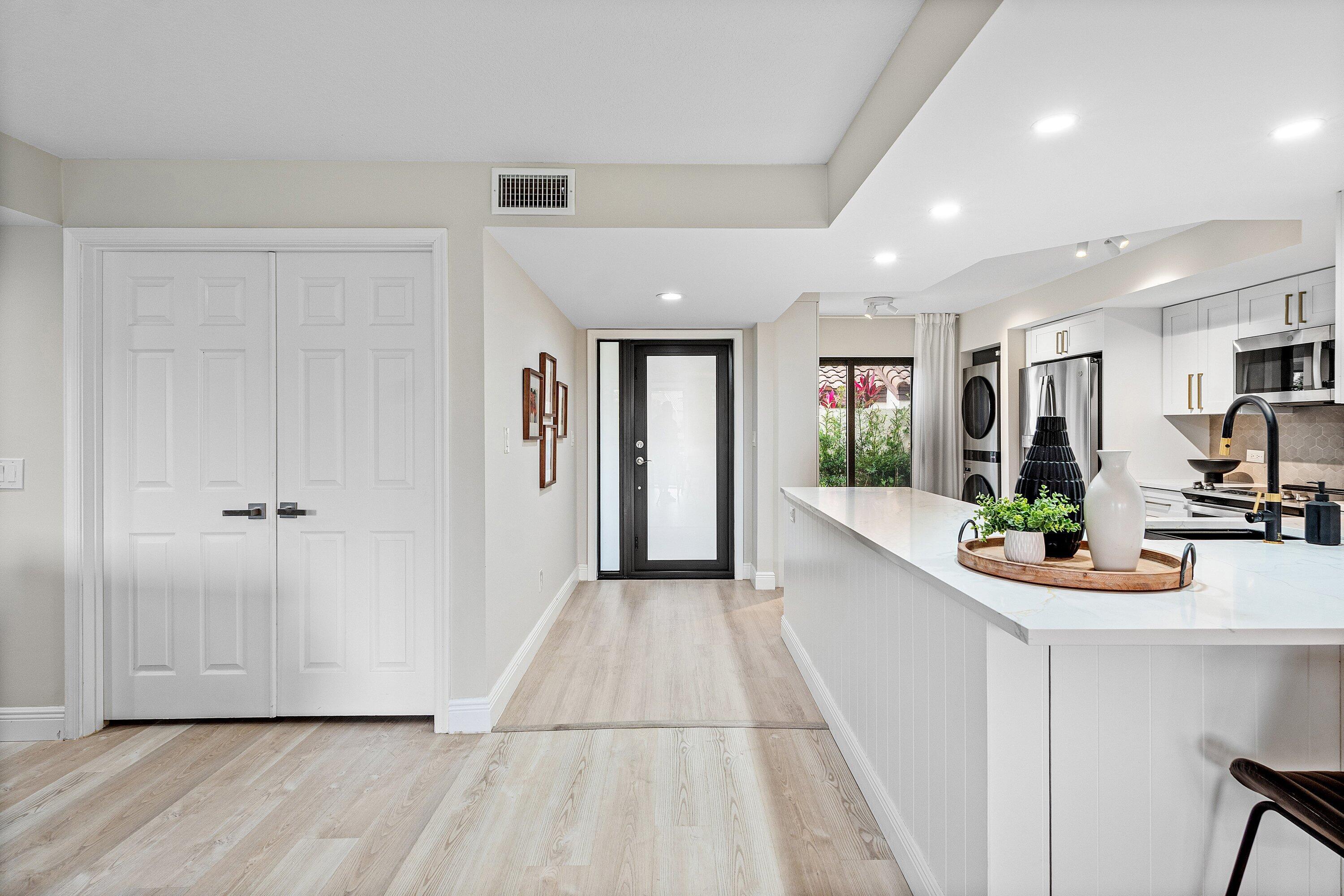 7918 Granada Place 103, Boca Raton, FL 33433, Boca Raton - Photo 4