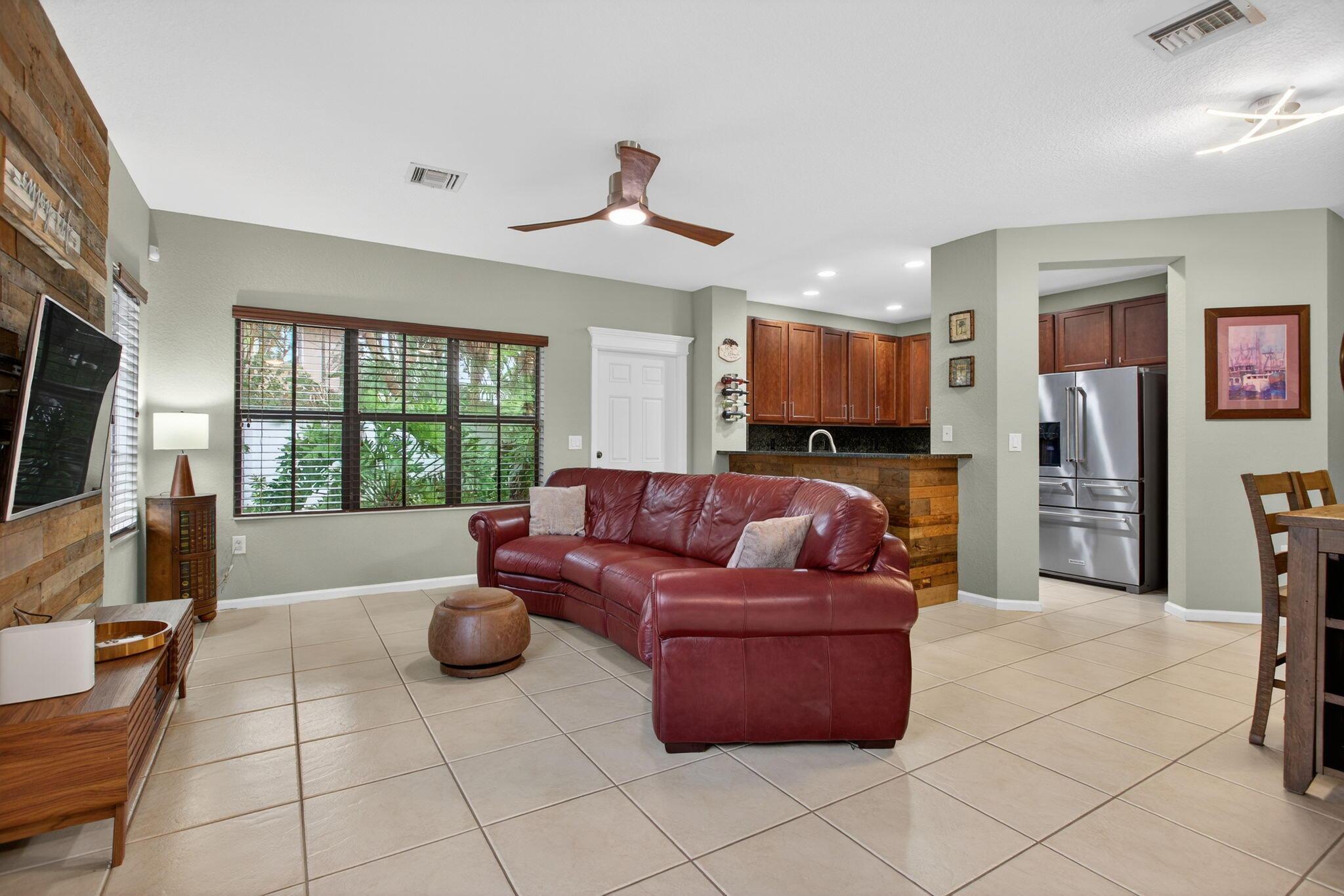 4751 Grand Cypress Circle N, Coconut Creek, FL 33073, Coconut Creek - Photo 5