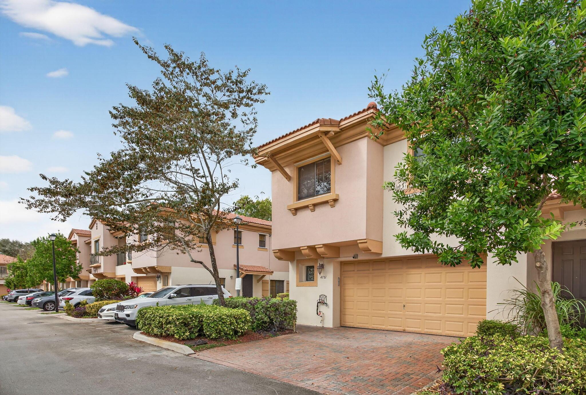 4751 Grand Cypress Circle N, Coconut Creek, FL 33073, Coconut Creek - Photo 3