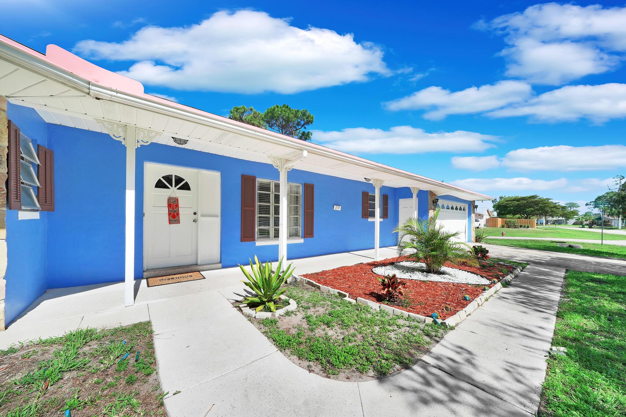 213 SE Eyerly Avenue, Port St. Lucie, FL 34983, Port St. Lucie