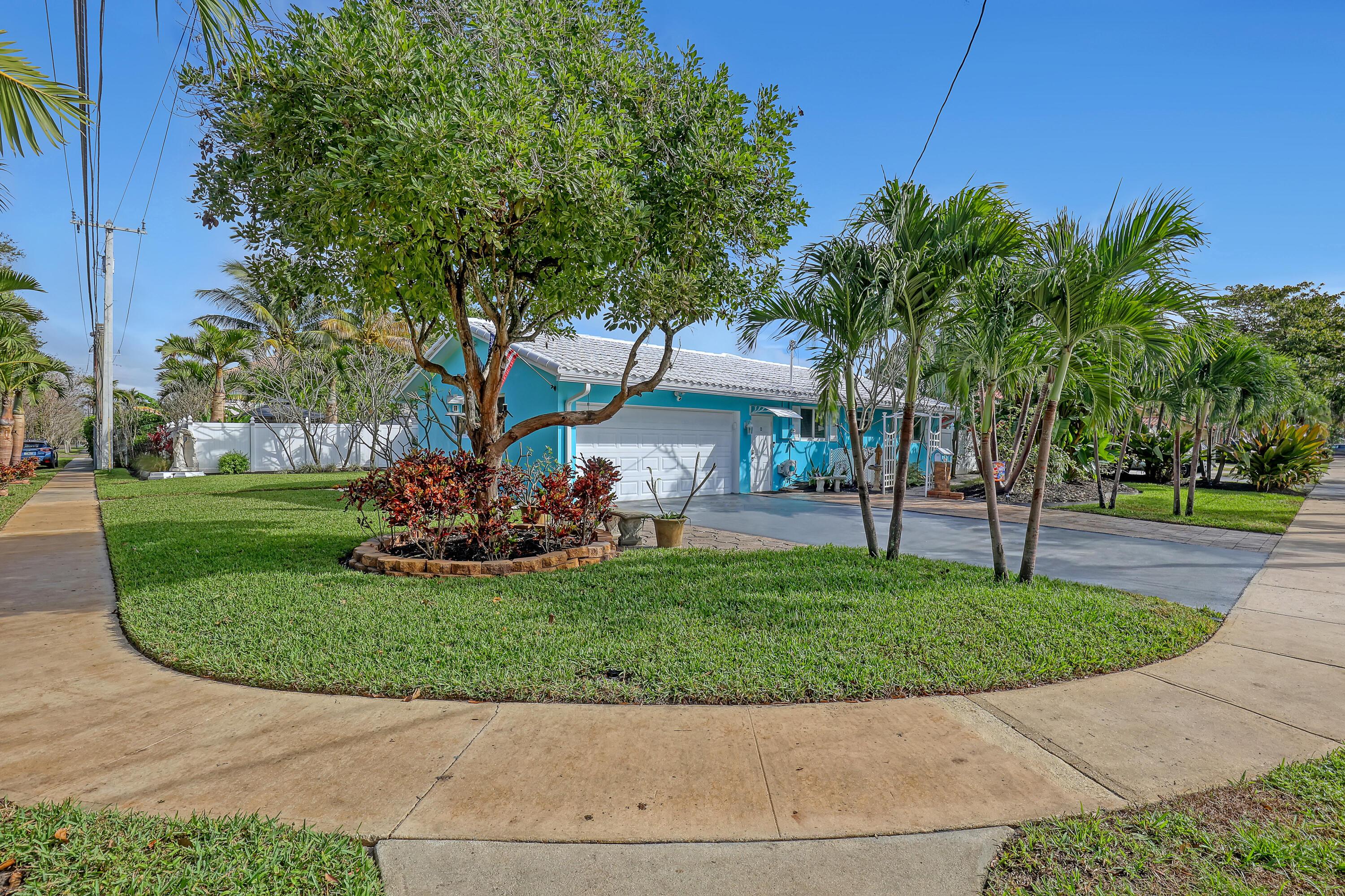 1890 SW 59th Avenue SW, Plantation, FL 33317, Plantation - Photo 3