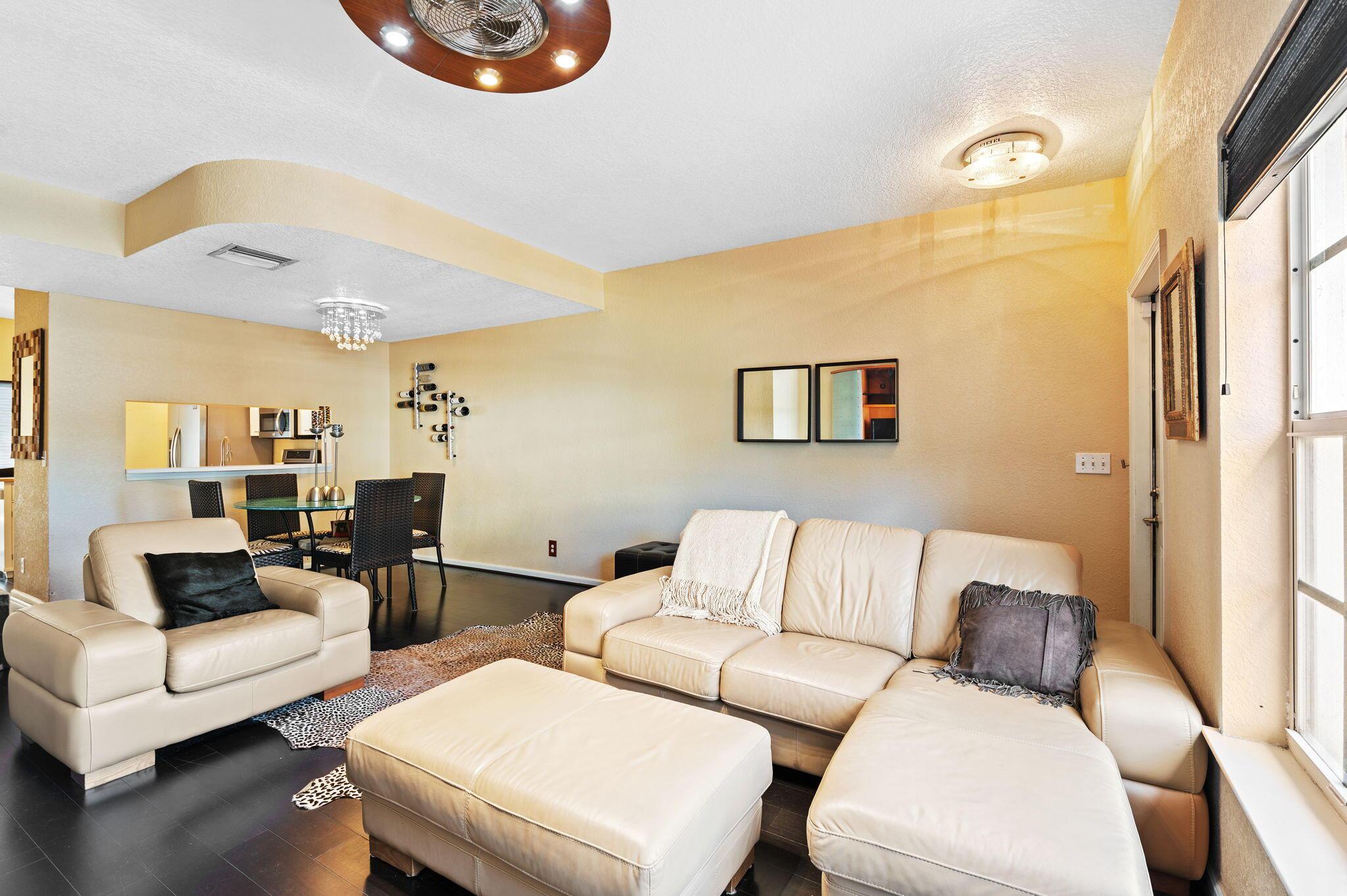 5628 NW 99th Lane, Coral Springs, FL 33076, Coral Springs - Photo 5