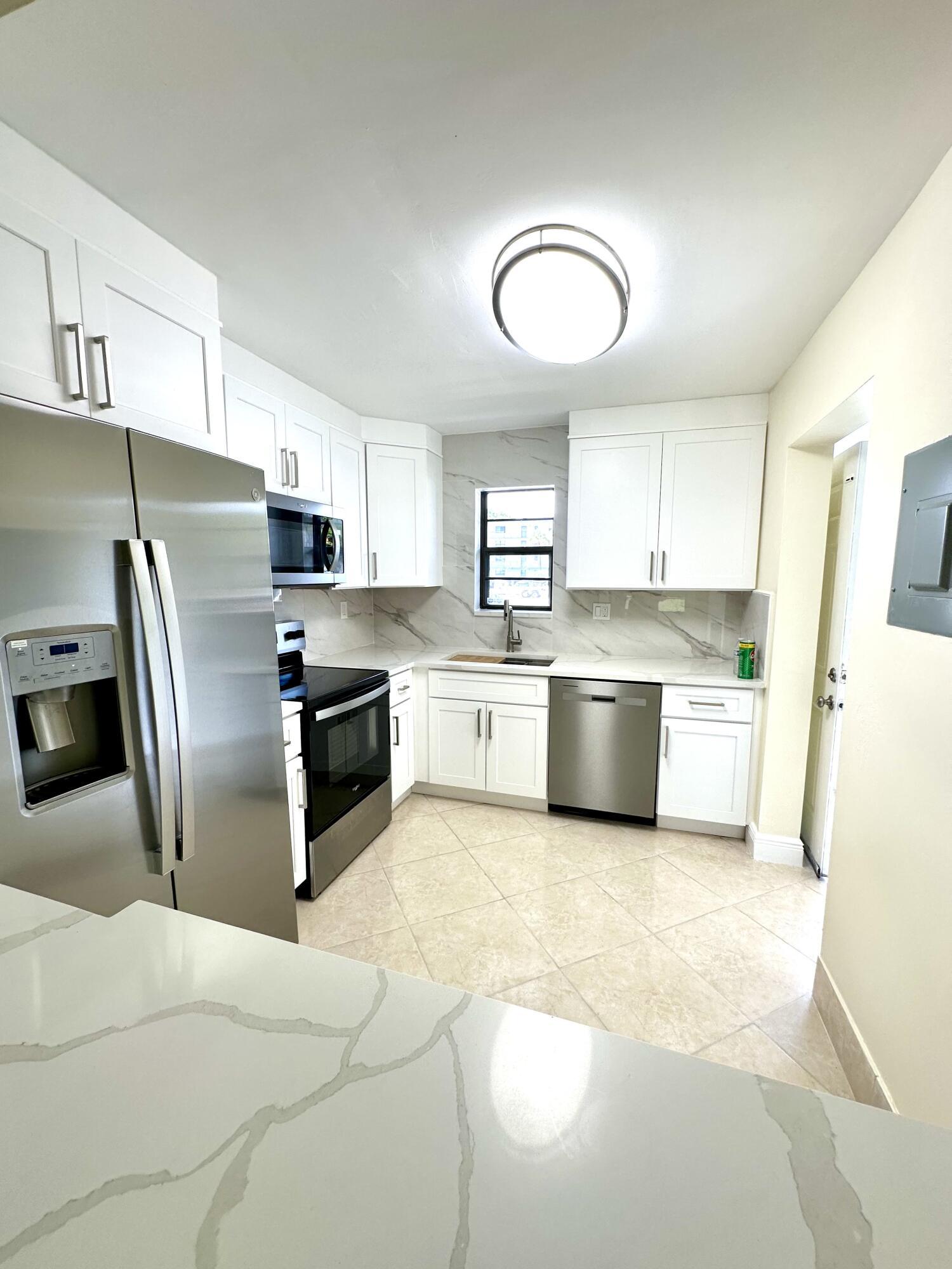 9440 SW 8th Street 109, Boca Raton, FL 33428, Boca Raton