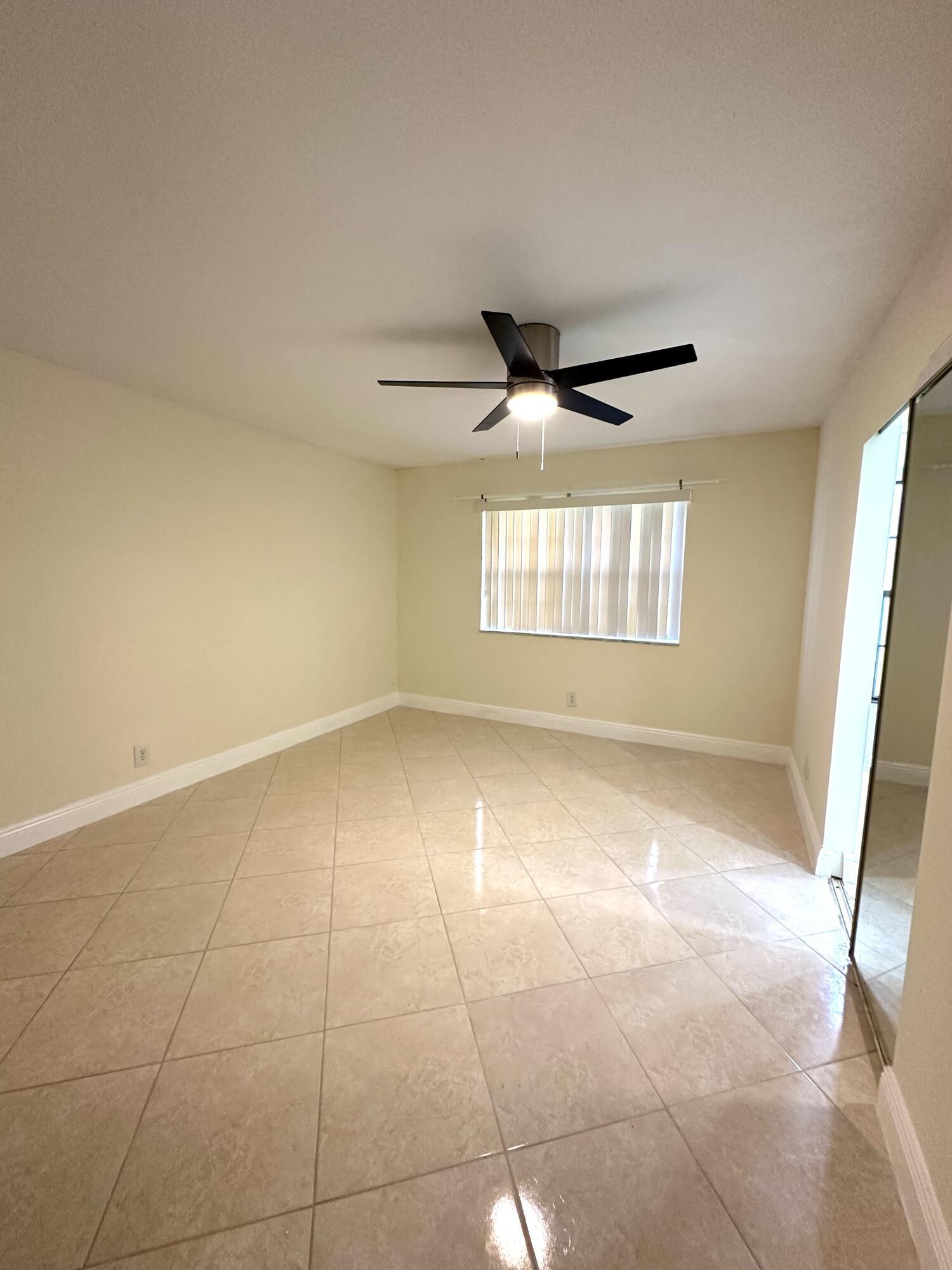 9440 SW 8th Street 109, Boca Raton, FL 33428, Boca Raton - Photo 4