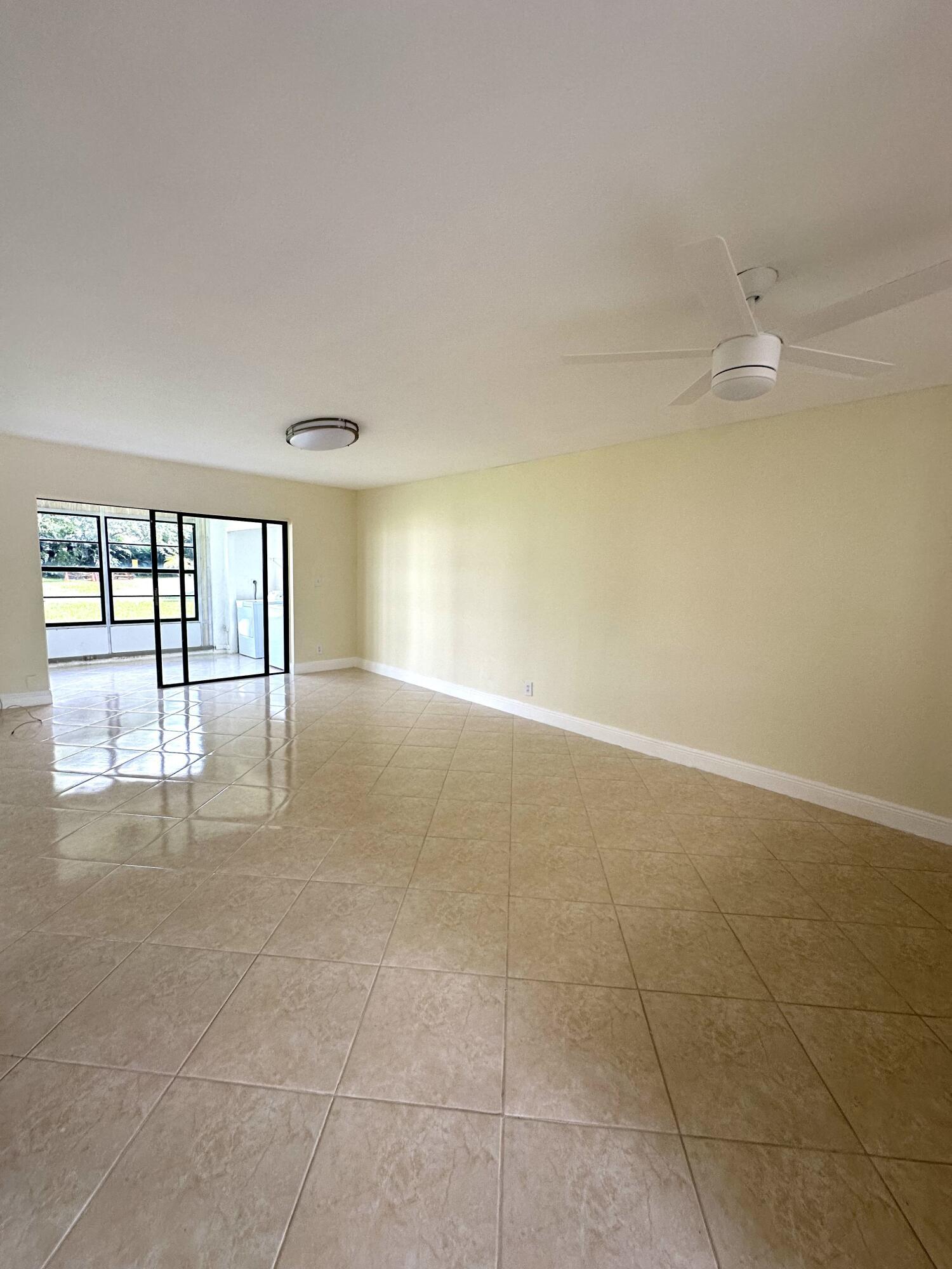 9440 SW 8th Street 109, Boca Raton, FL 33428, Boca Raton - Photo 3