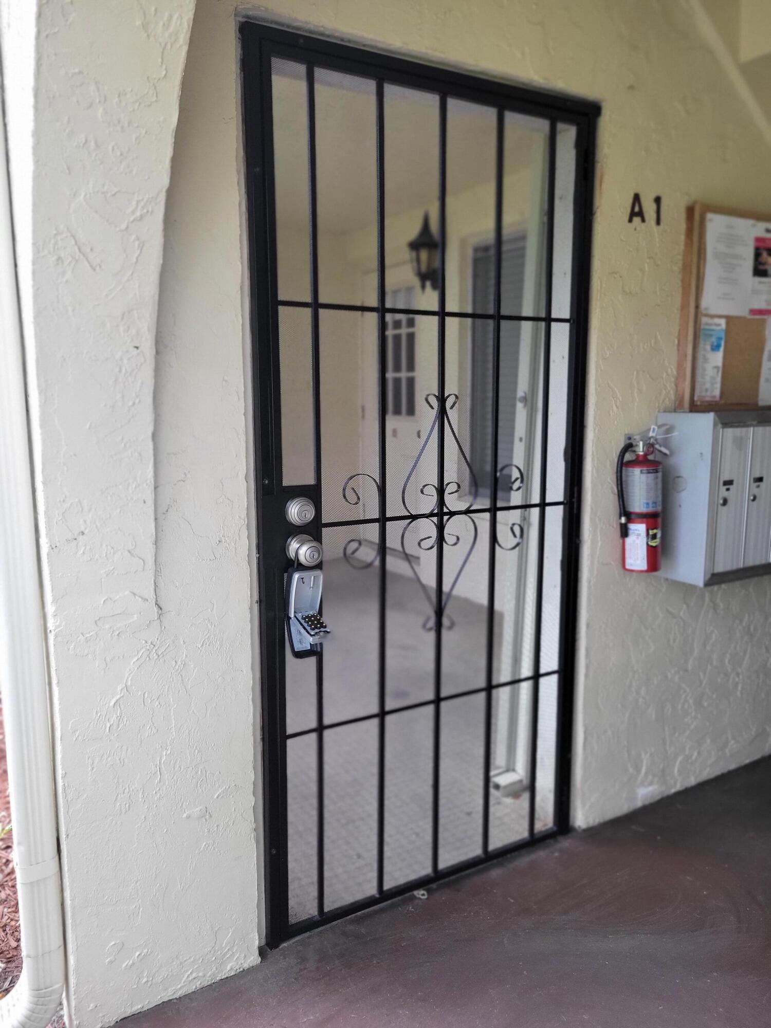 5993 La Pinata Boulevard A-1, Greenacres, FL 33463, Greenacres - Photo 4