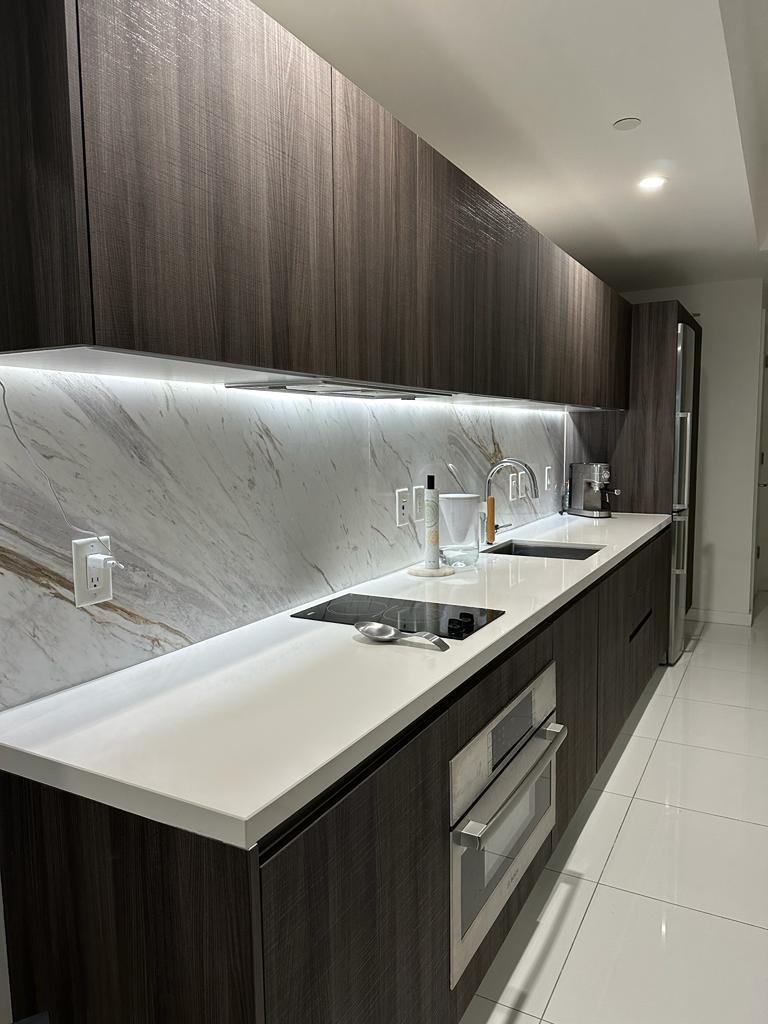 851 NE 1st Avenue 306, Miami, FL 33132, Miami - Photo 3