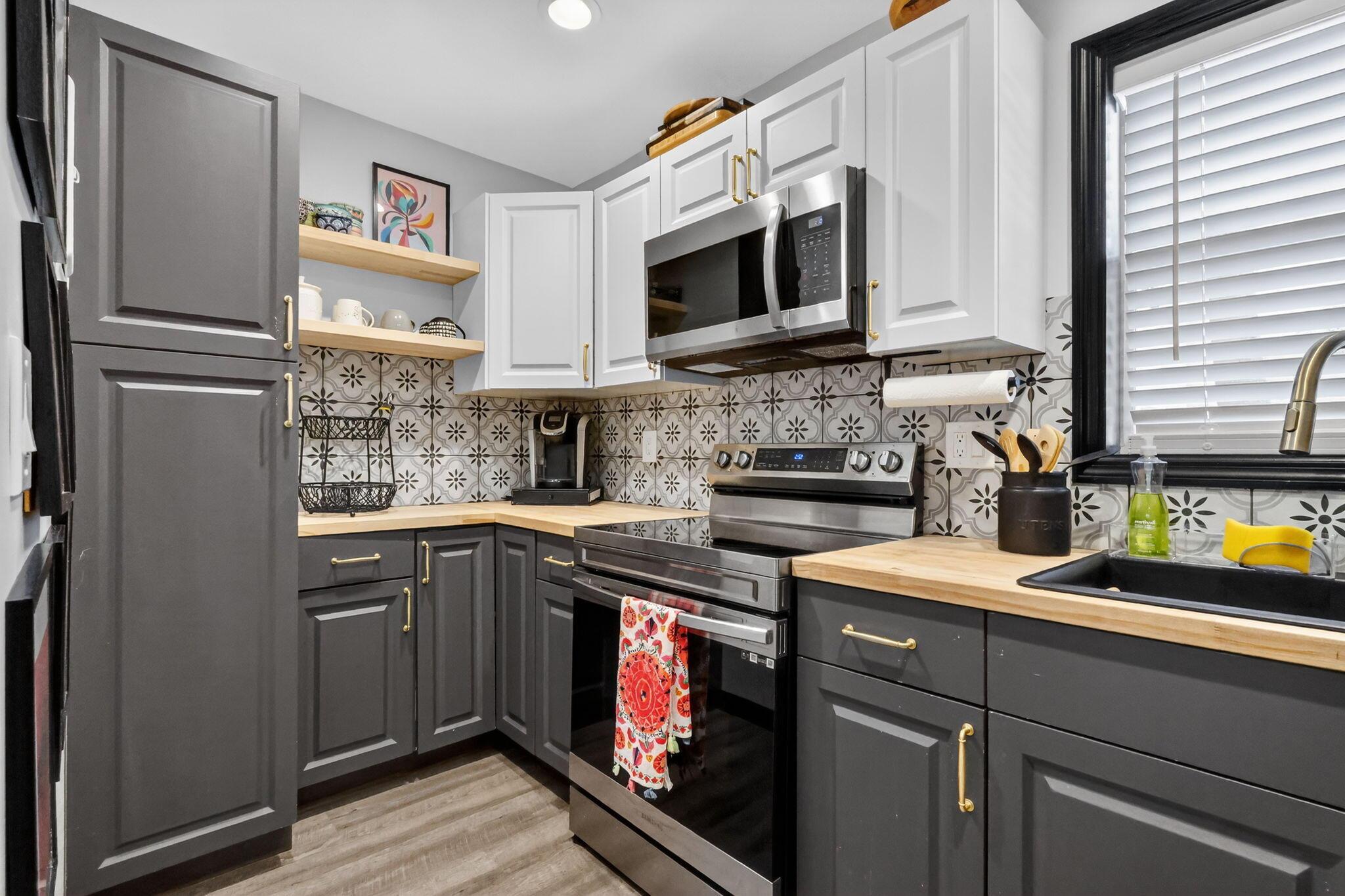 124 Lake Evelyn Drive, West Palm Beach, FL 33411, West Palm Beach - Photo 5