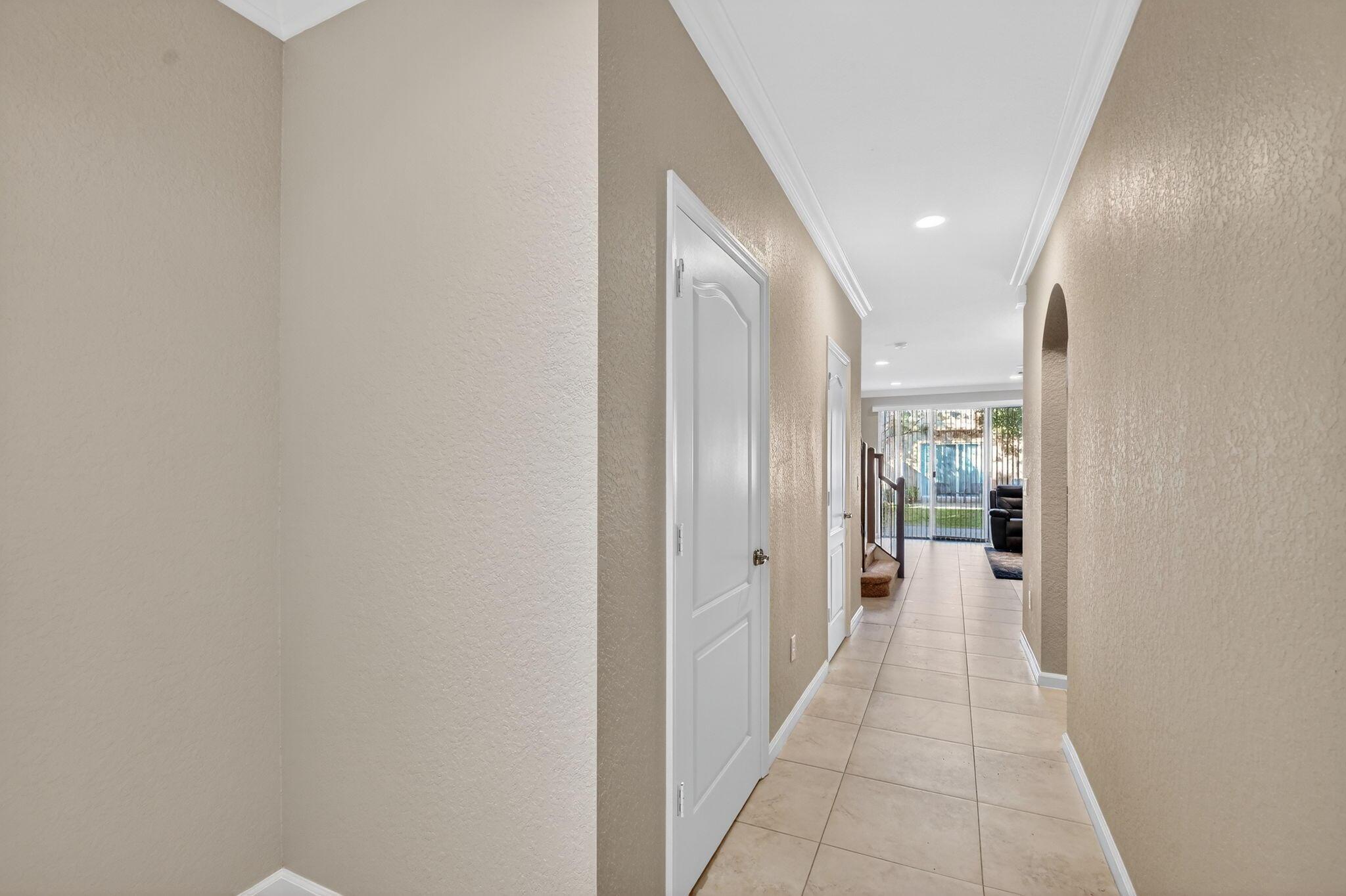 5810 Monterra Club Drive, Lake Worth, FL 33463, Lake Worth - Photo 5