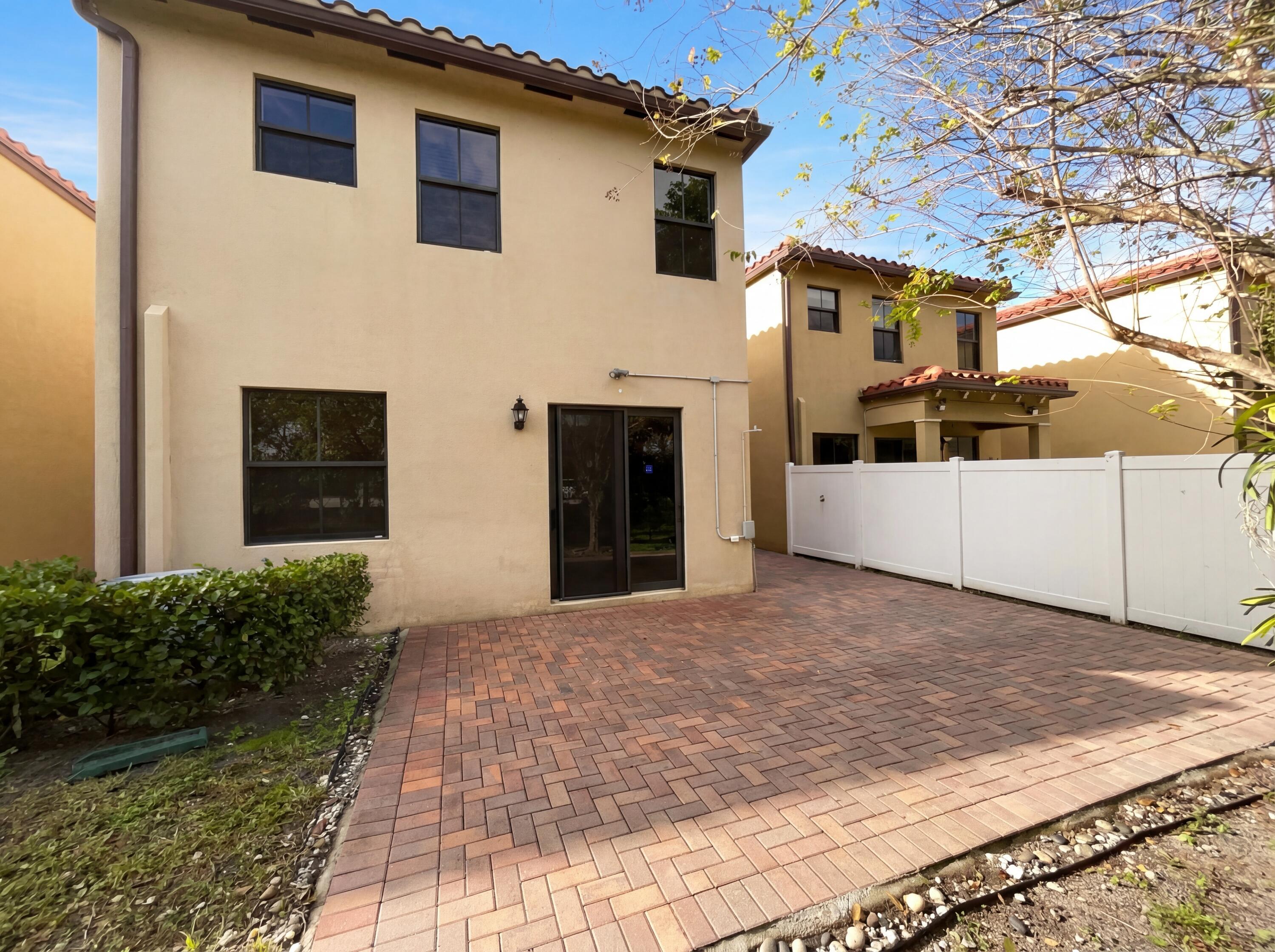 4879 NW 55th Place, Fort Lauderdale, FL 33319, Fort Lauderdale - Photo 5