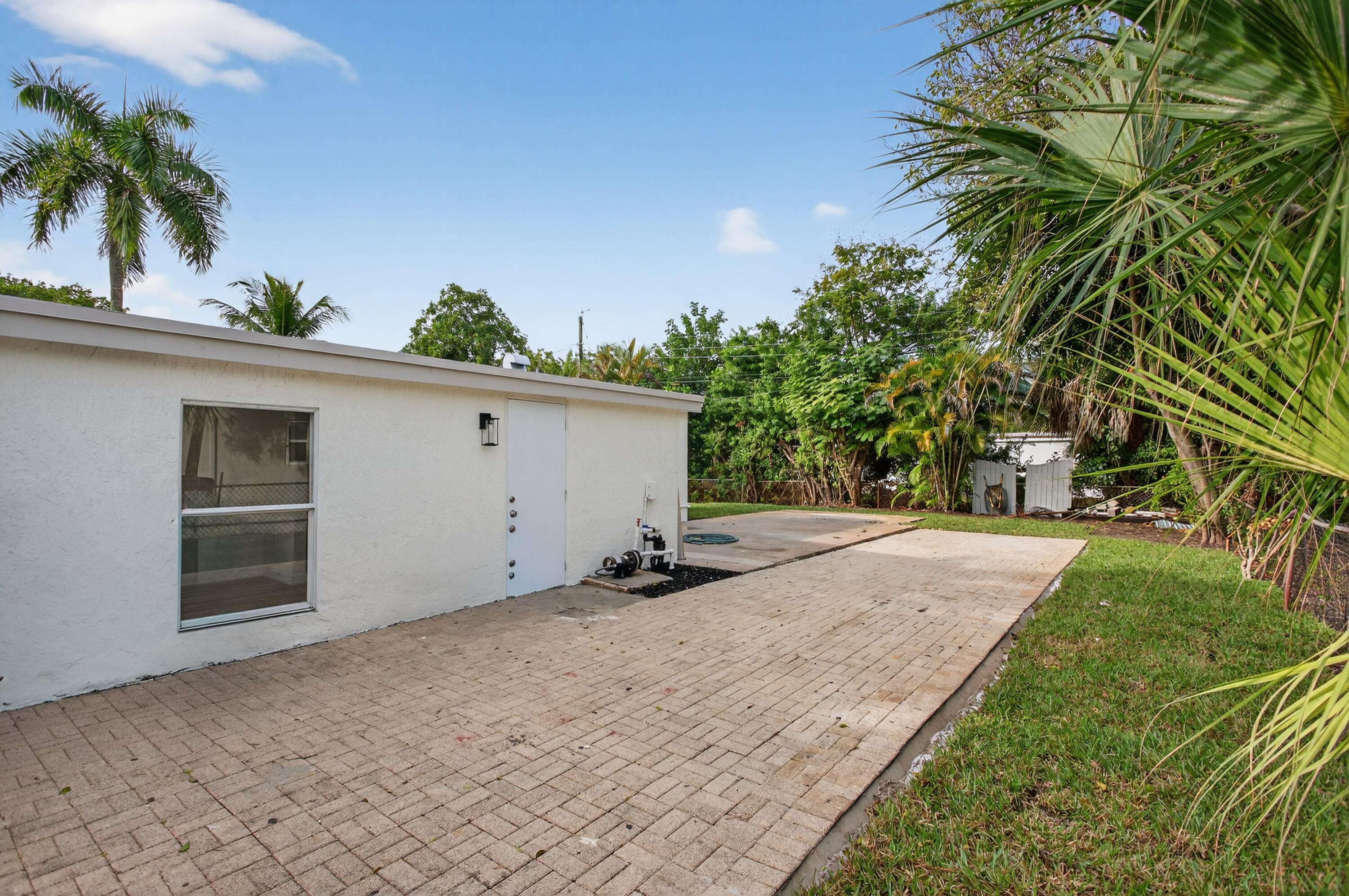 5183 NE 15th Avenue, Pompano Beach, FL 33064, Pompano Beach - Photo 5