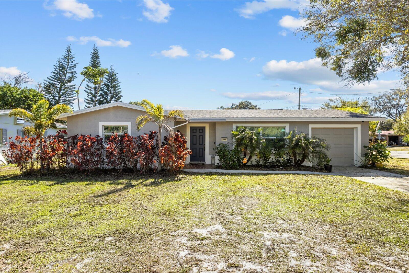907 Antigua Avenue, Fort Pierce, FL 34982, Fort Pierce