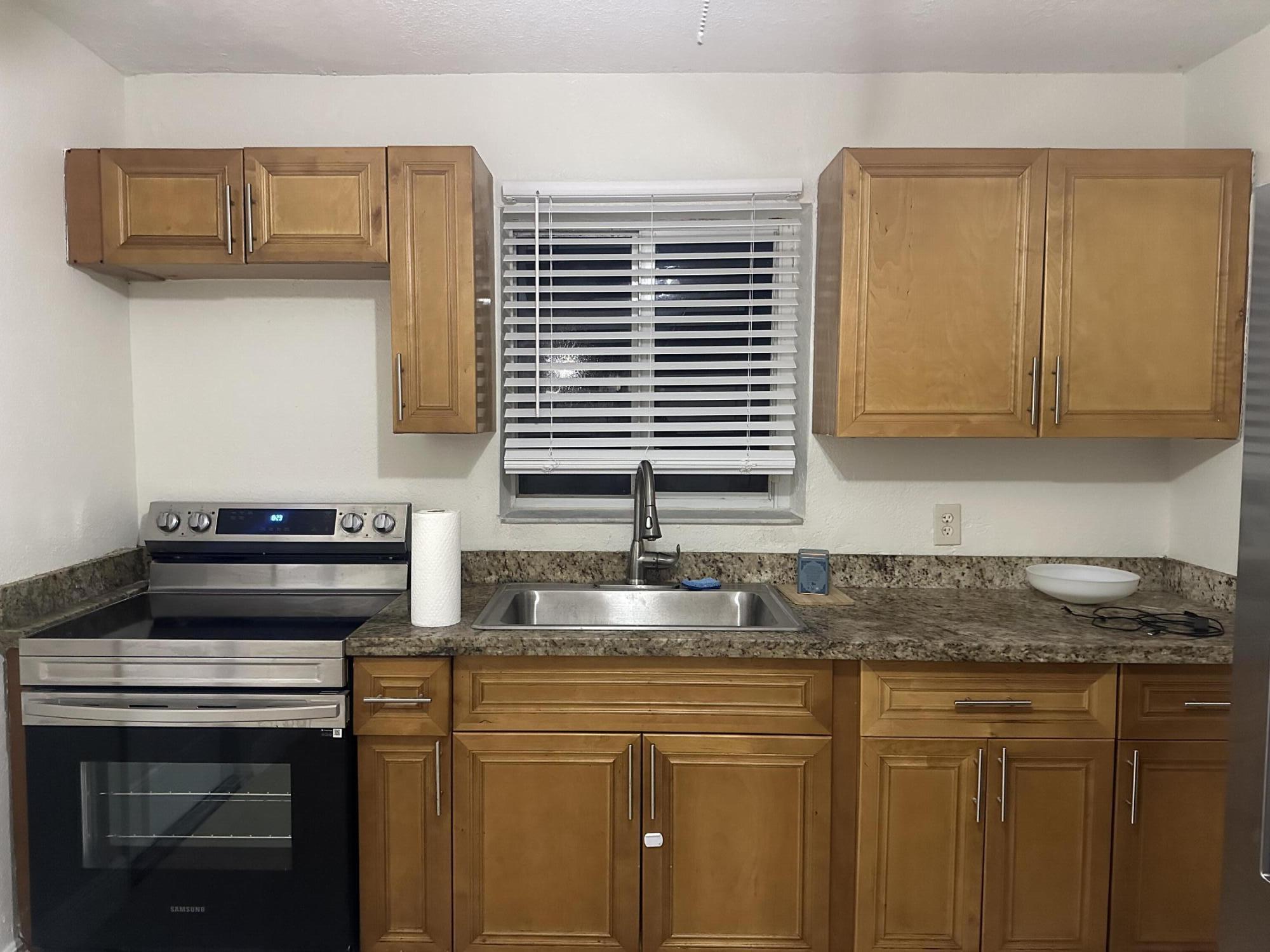 225 NW 125th Street, North Miami, FL 33168, North Miami - Photo 2