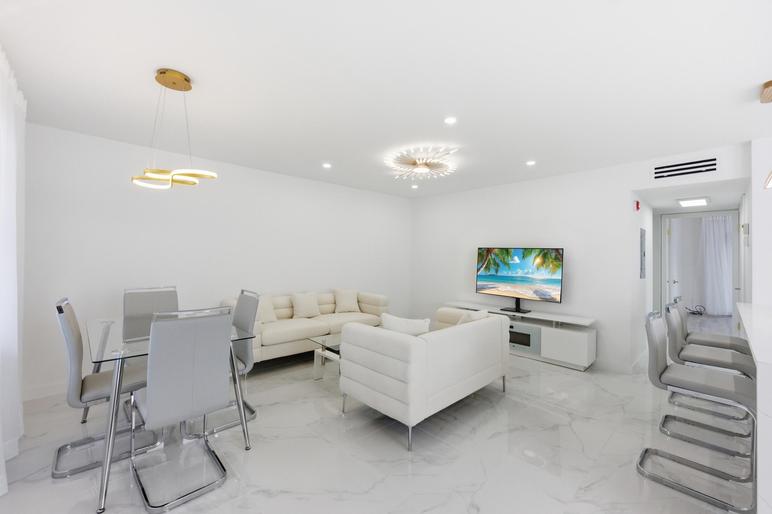 618 Normandy M, Delray Beach, FL 33484, Delray Beach - Photo 4