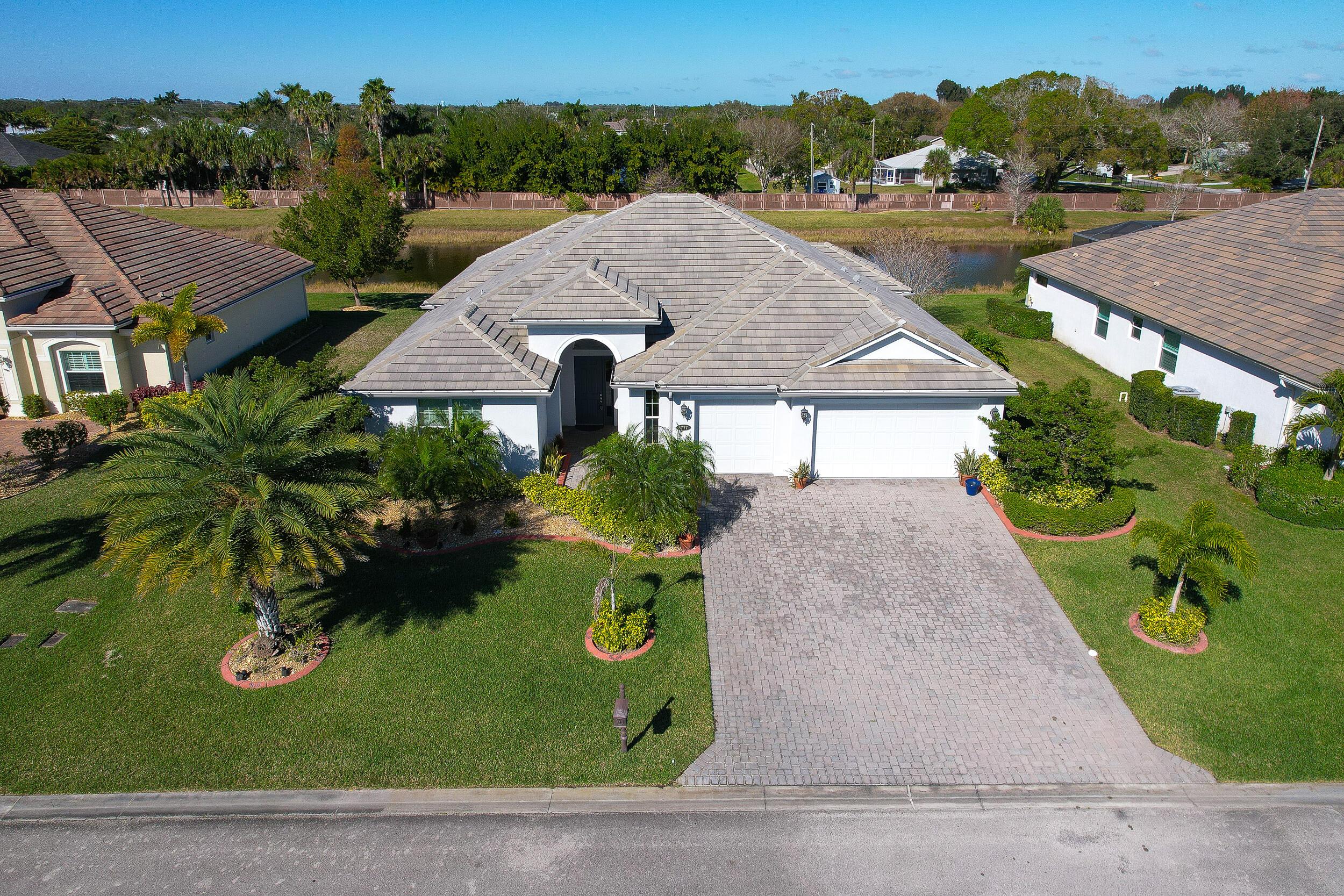 4777 Four Lakes Circle SW, Vero Beach, FL 32968, Vero Beach - Photo 3