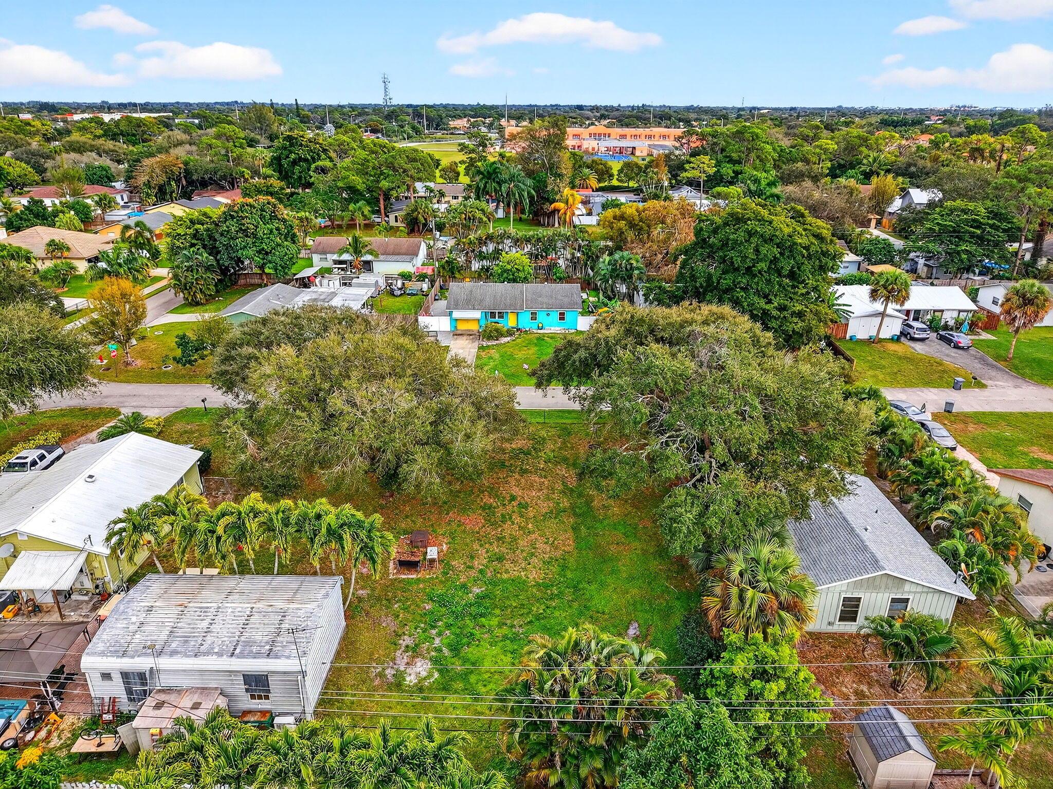 7685 2nd Terrace, Lake Worth, FL 33463, Lake Worth - Photo 4