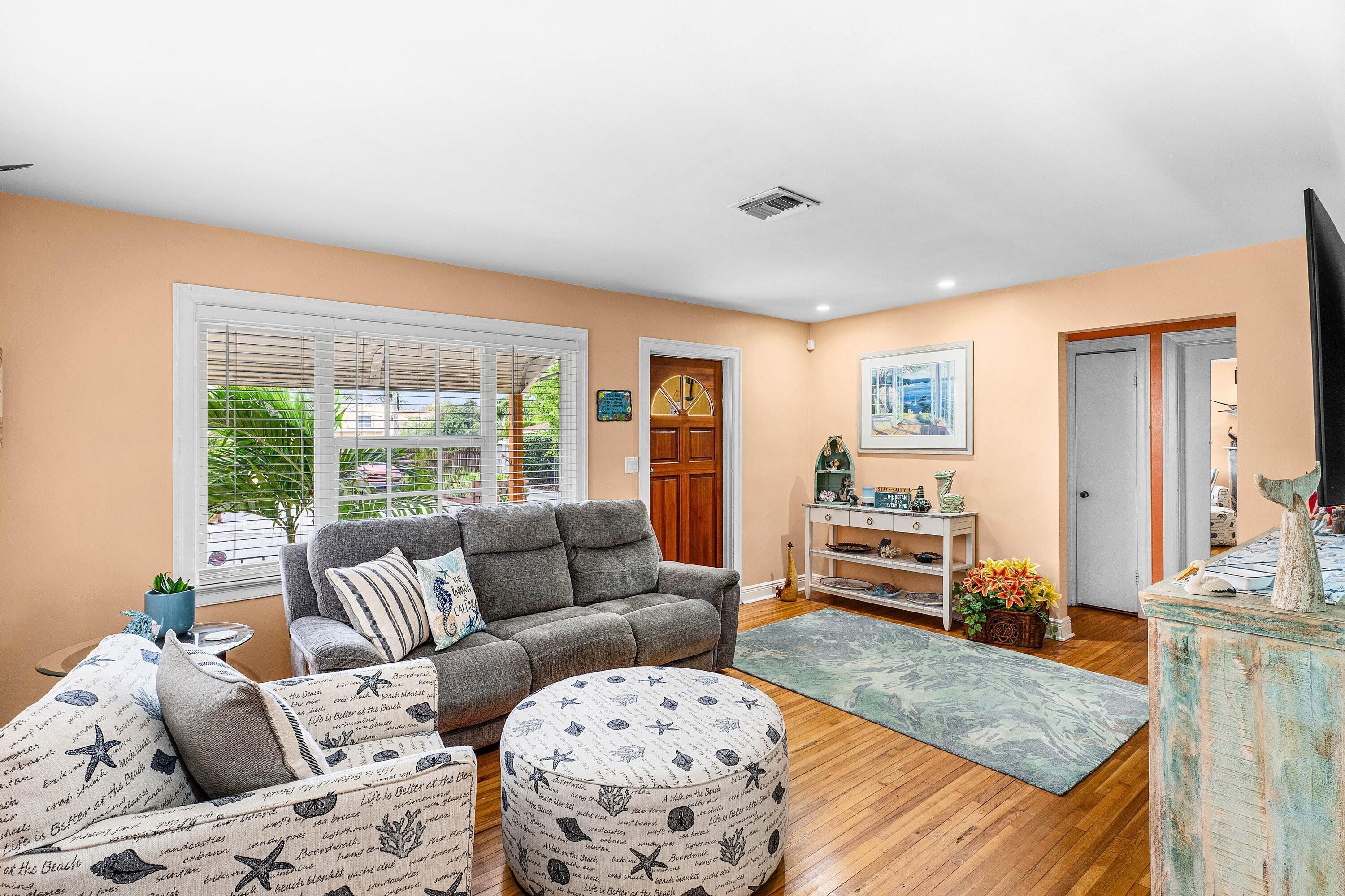 411 3rd Avenue N, Lake Worth Beach, FL 33460, Lake Worth Beach - Photo 5