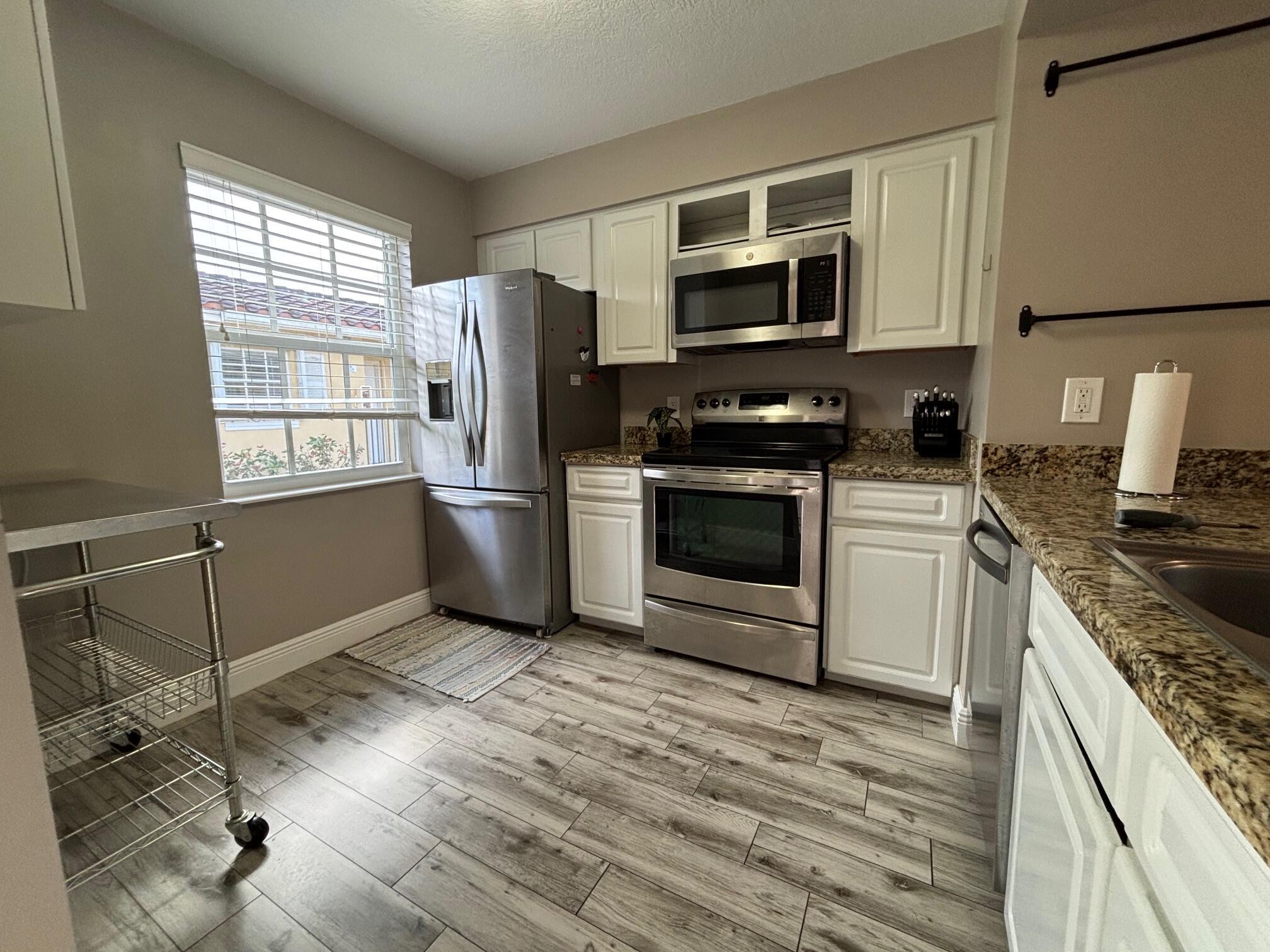 1035 Lake Shore Drive 202, Lake Park, FL 33403, Lake Park - Photo 3