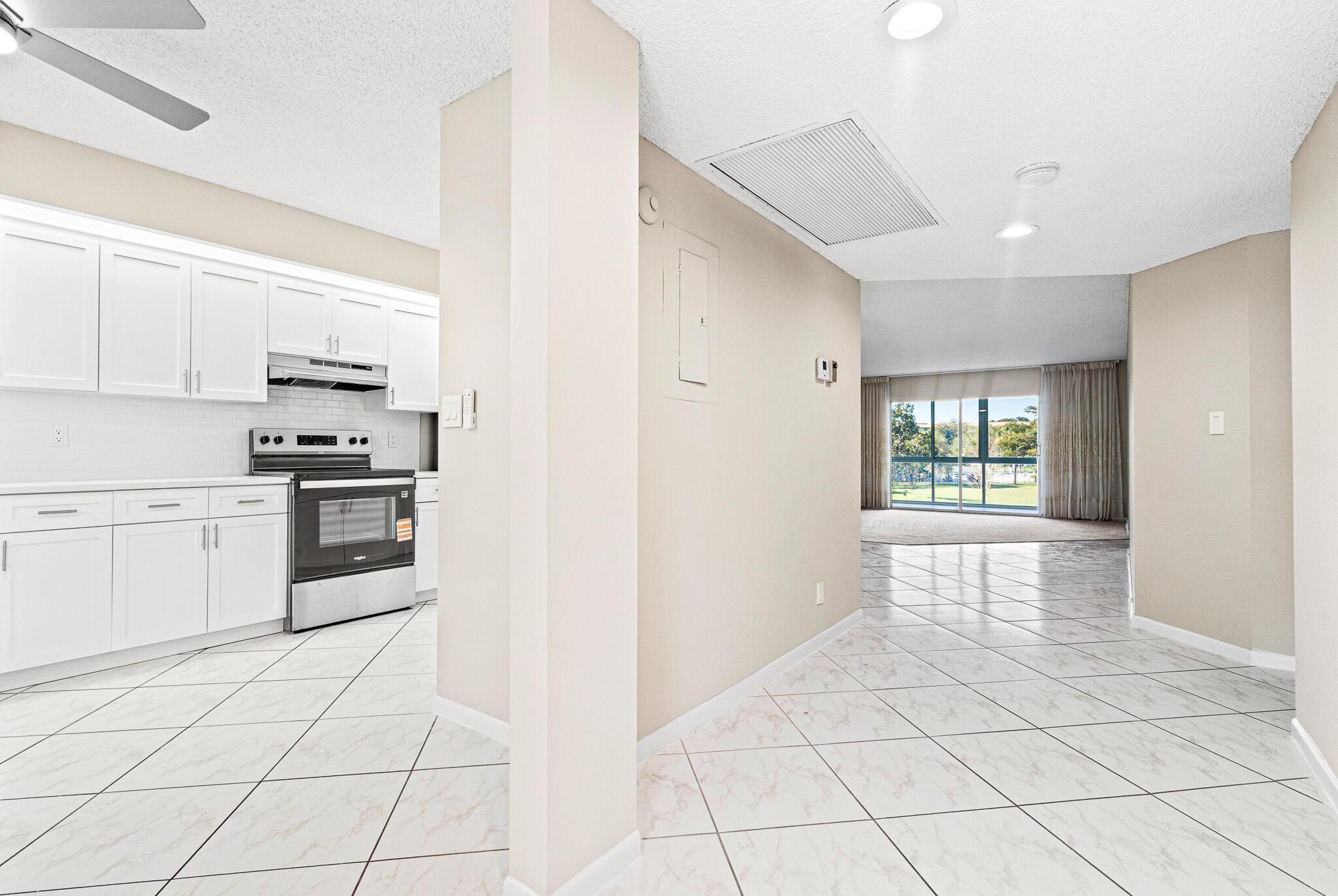 1606 Abaco Drive H2, Coconut Creek, FL 33066, Coconut Creek - Photo 3