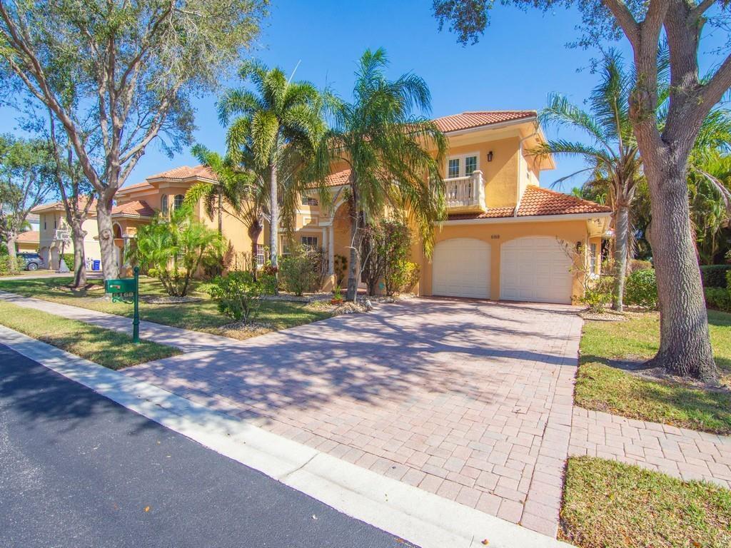 6168 56th Avenue, Vero Beach, FL 32967, Vero Beach - Photo 2