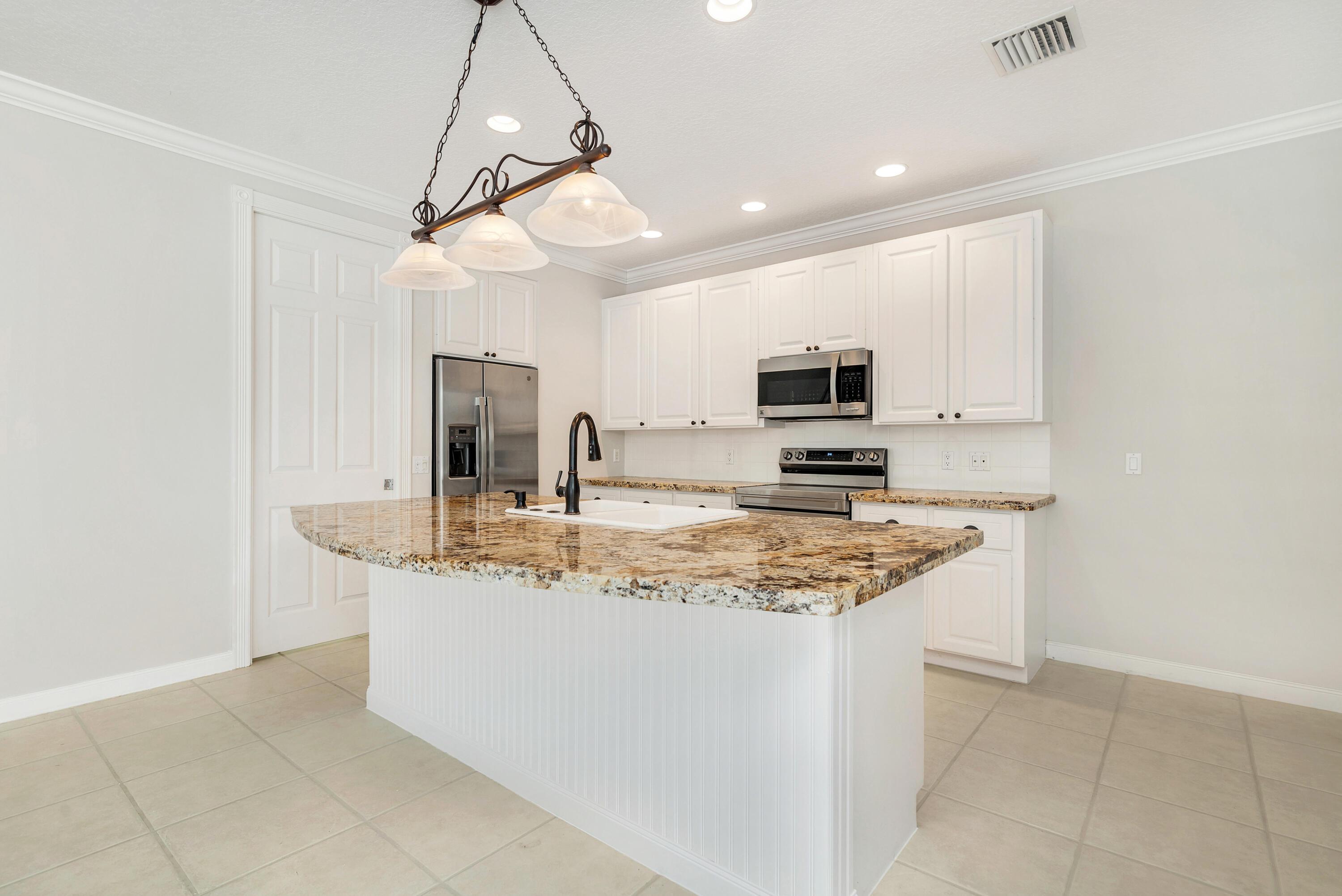 130 Poinciana Drive, Jupiter, FL 33458, Jupiter - Photo 5