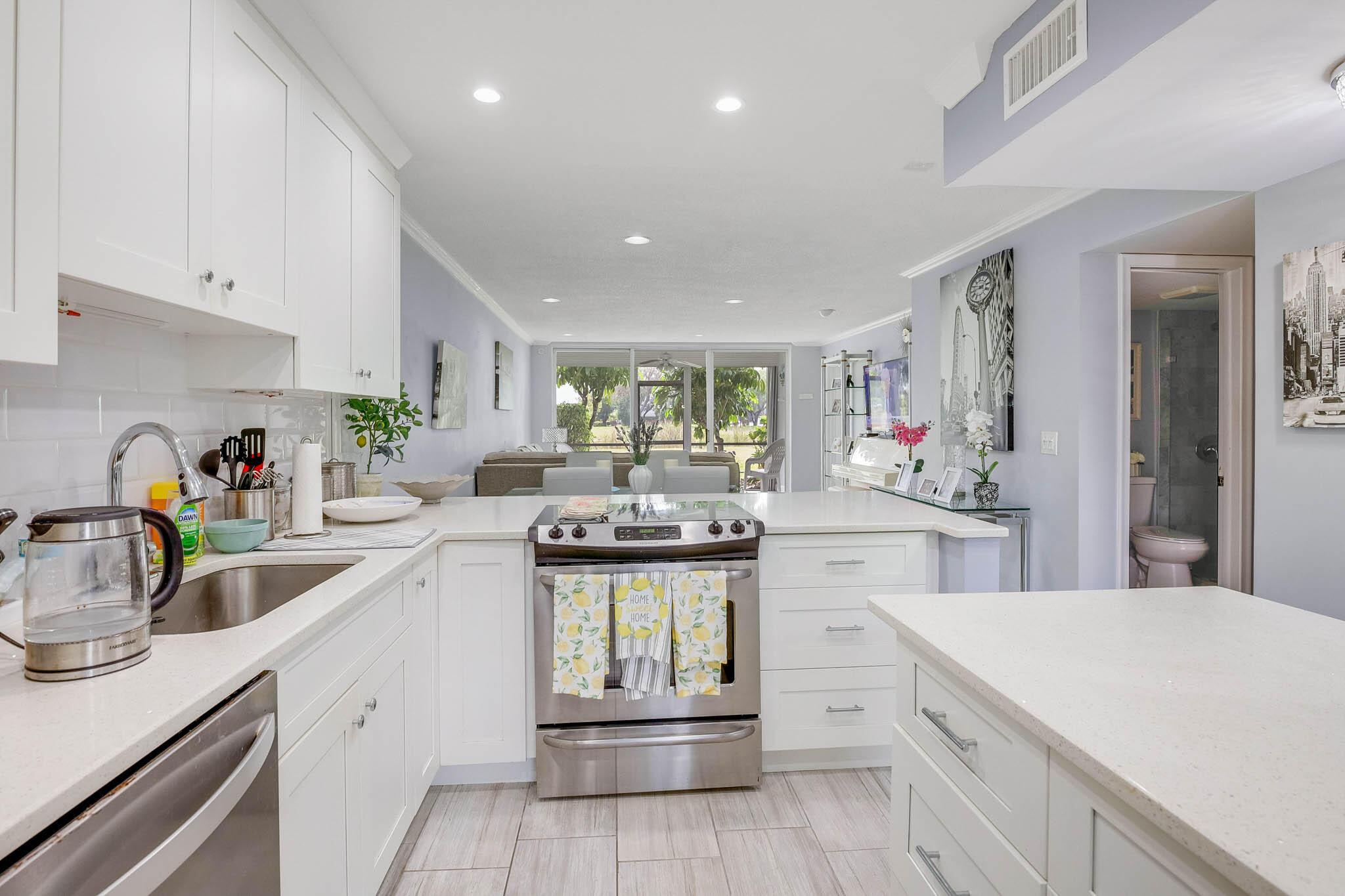 4130 Tivoli Court 103, Lake Worth, FL 33467, Lake Worth - Photo 5