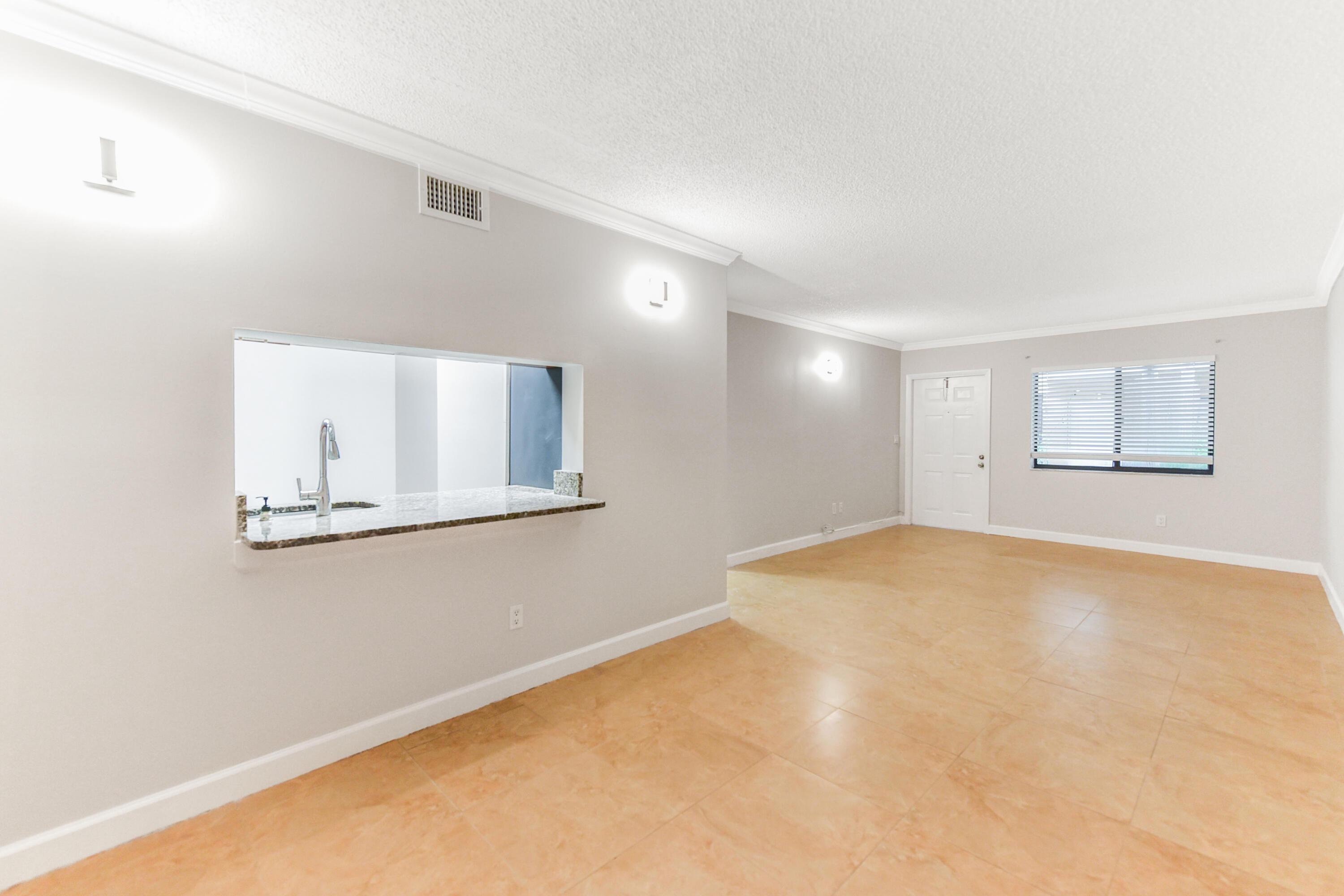 6053 10th 140 Avenue N 140, Greenacres, FL 33463, Greenacres - Photo 3