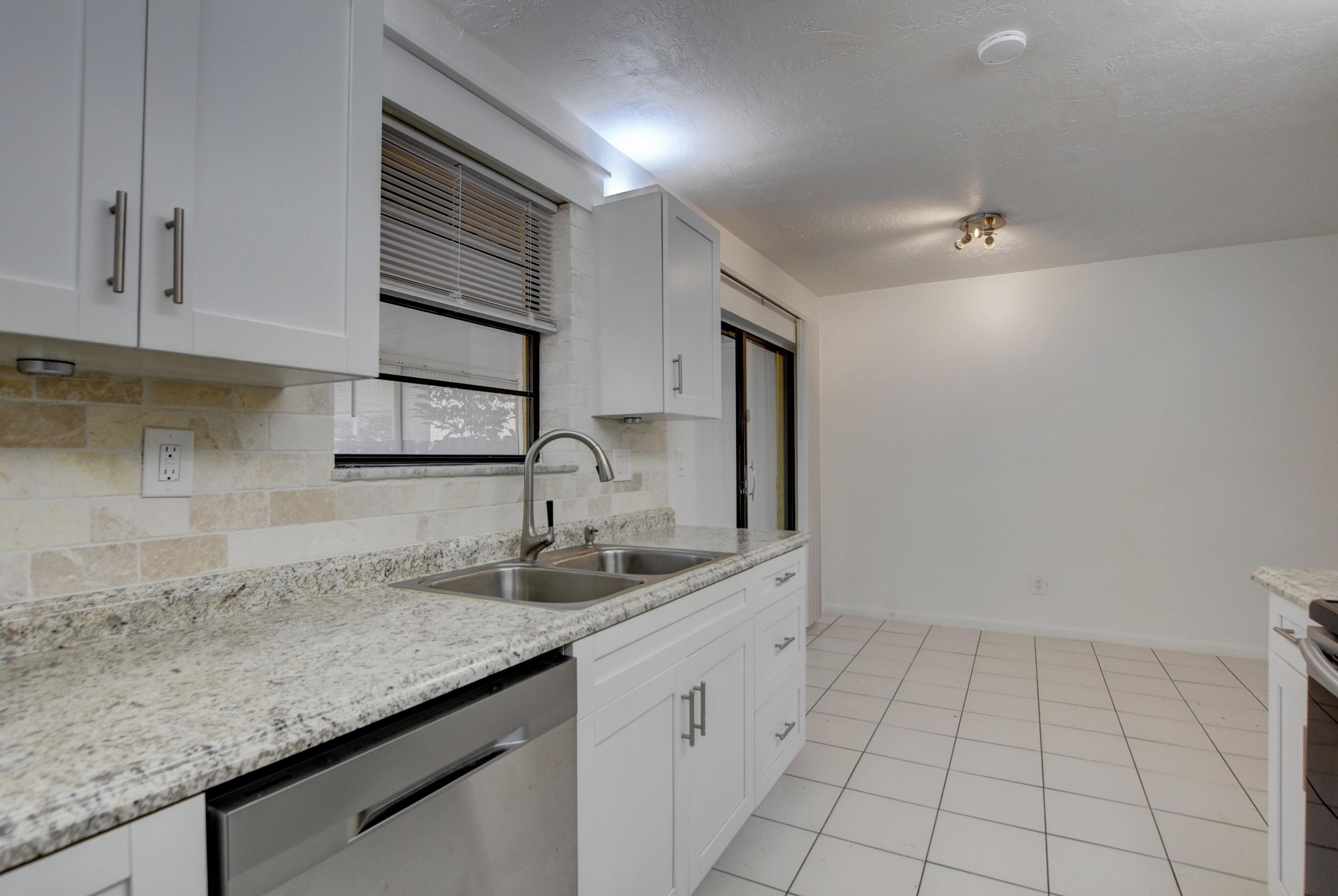12449 Westhampton Circle, Wellington, FL 33414, Wellington - Photo 5
