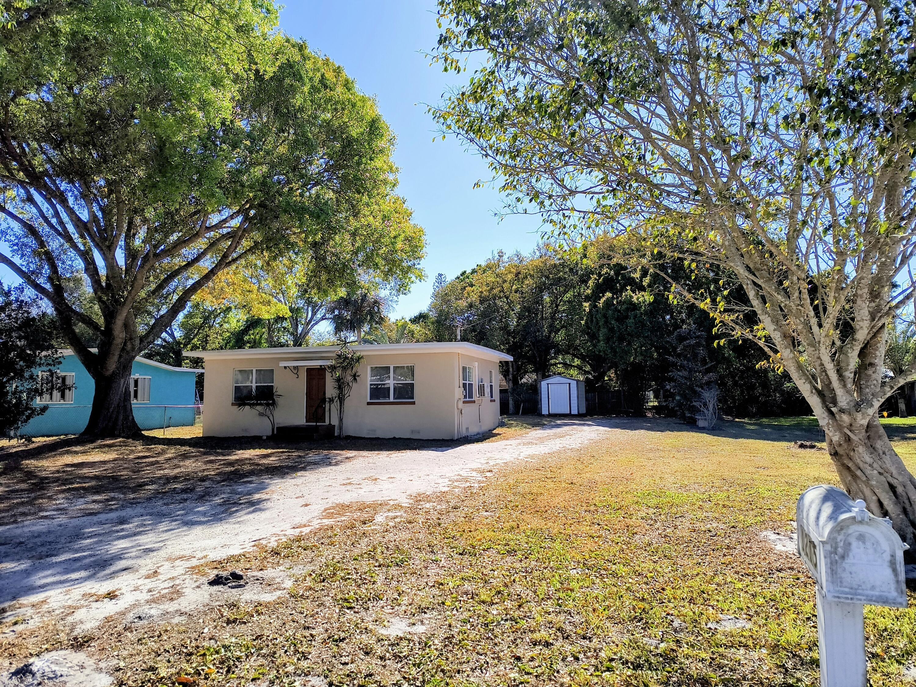 1215 Soltman Avenue, Fort Pierce, FL 34950, Fort Pierce - Photo 5