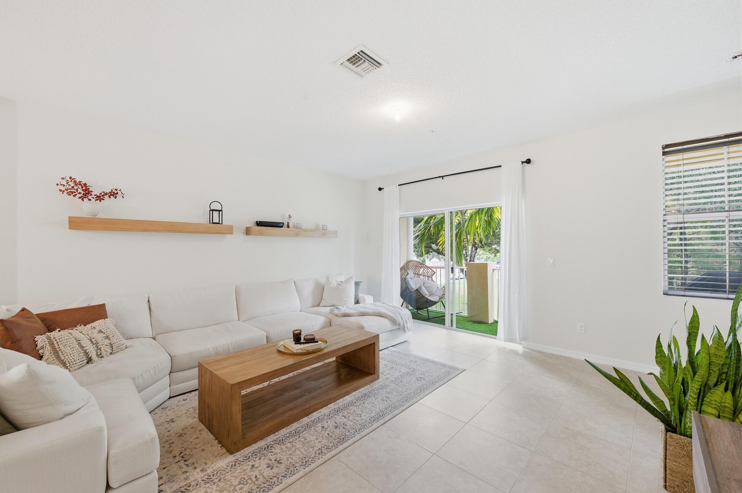 1923 Via Granada, Boynton Beach, FL 33426, Boynton Beach - Photo 3