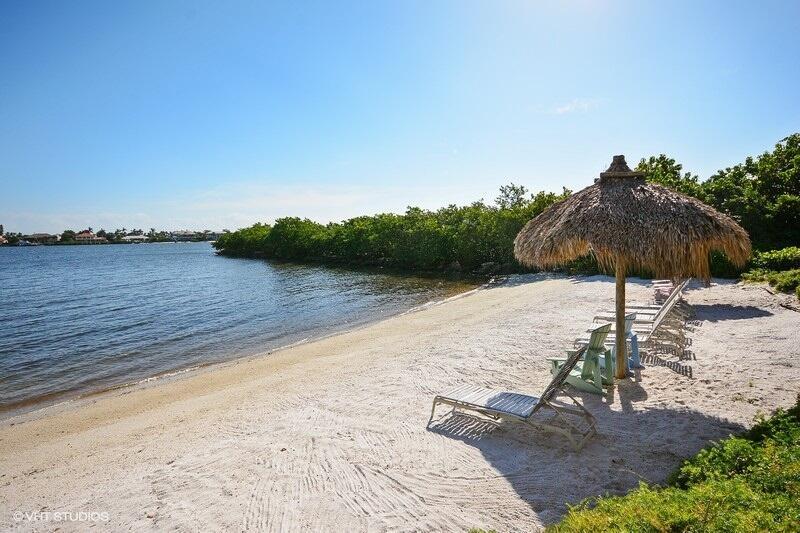 1000 Scotia Drive 304, Hypoluxo, FL 33462, Hypoluxo - Photo 2