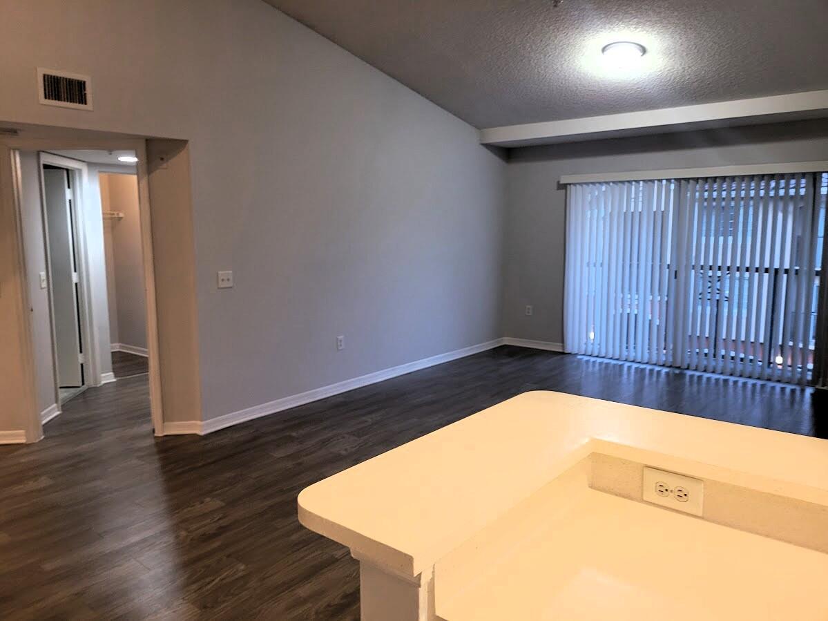 4197 N Haverhill Road 212, West Palm Beach, FL 33417, West Palm Beach - Photo 5