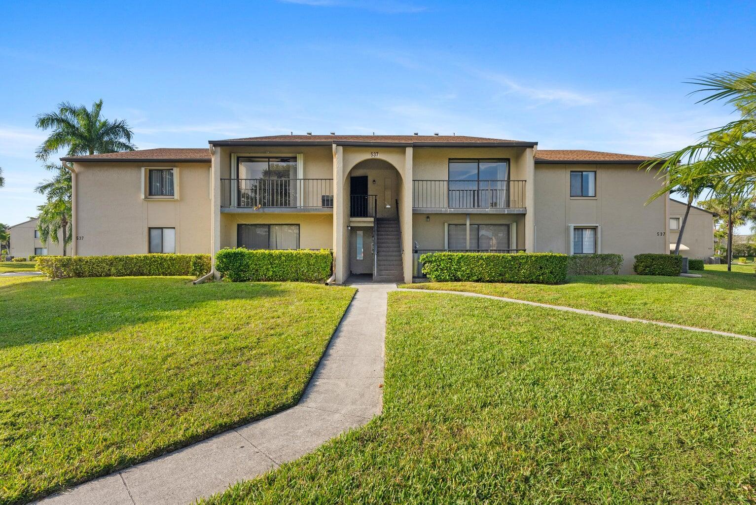 537 Shady Pine Way, Greenacres, FL 33415, Greenacres