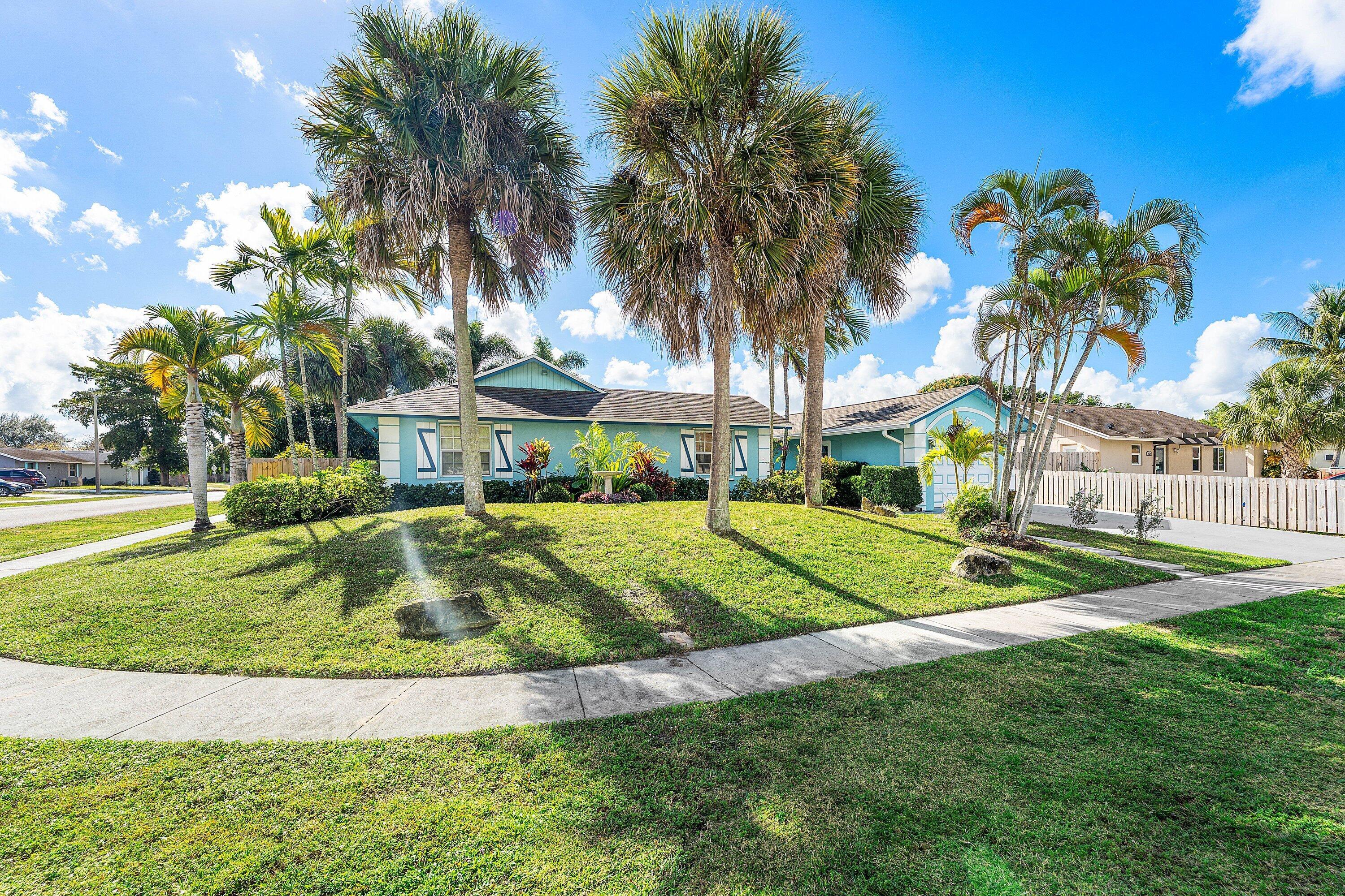 10290 Carmen Lane, Royal Palm Beach, FL 33411, Royal Palm Beach - Photo 3