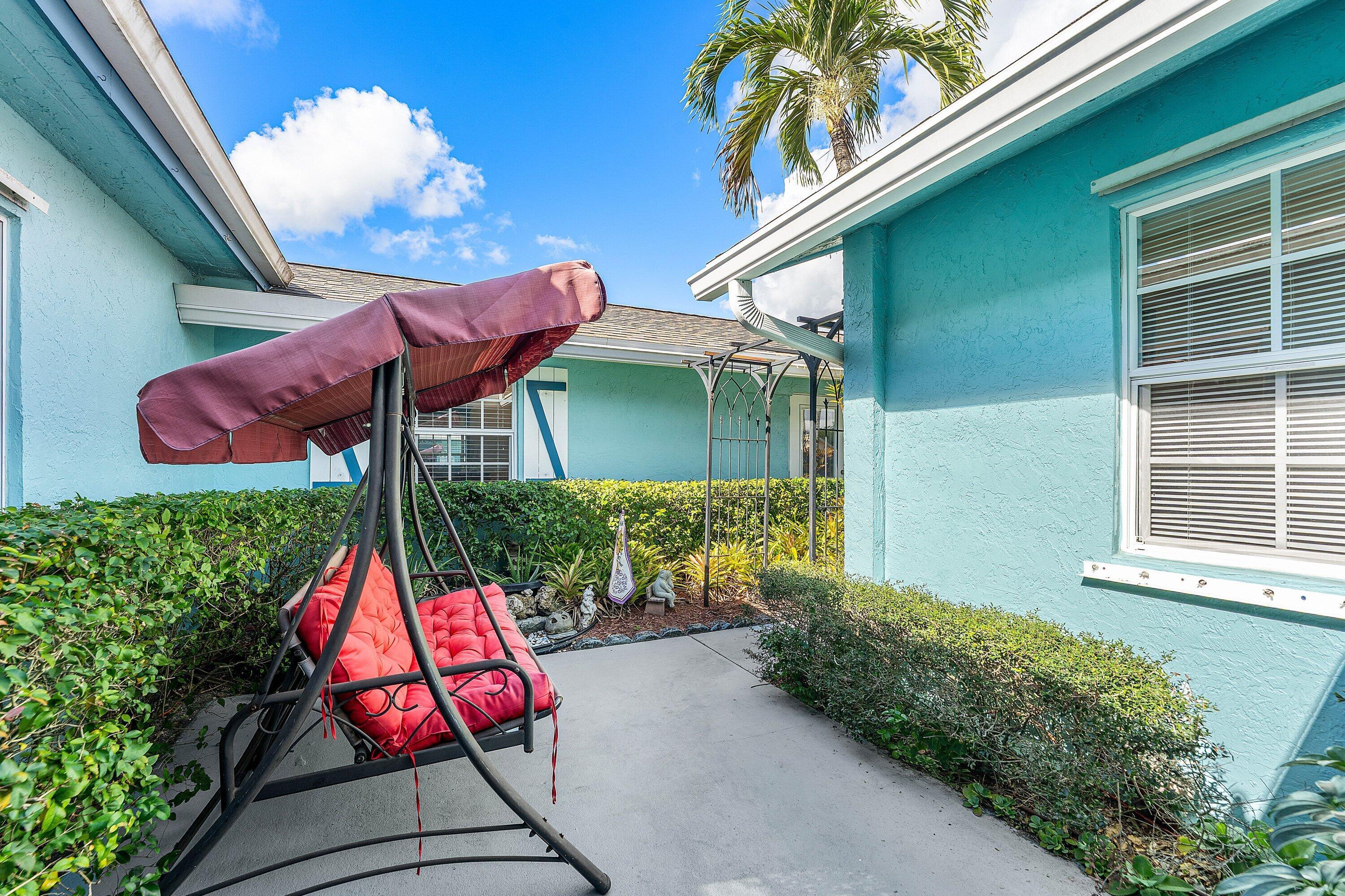10290 Carmen Lane, Royal Palm Beach, FL 33411, Royal Palm Beach - Photo 5