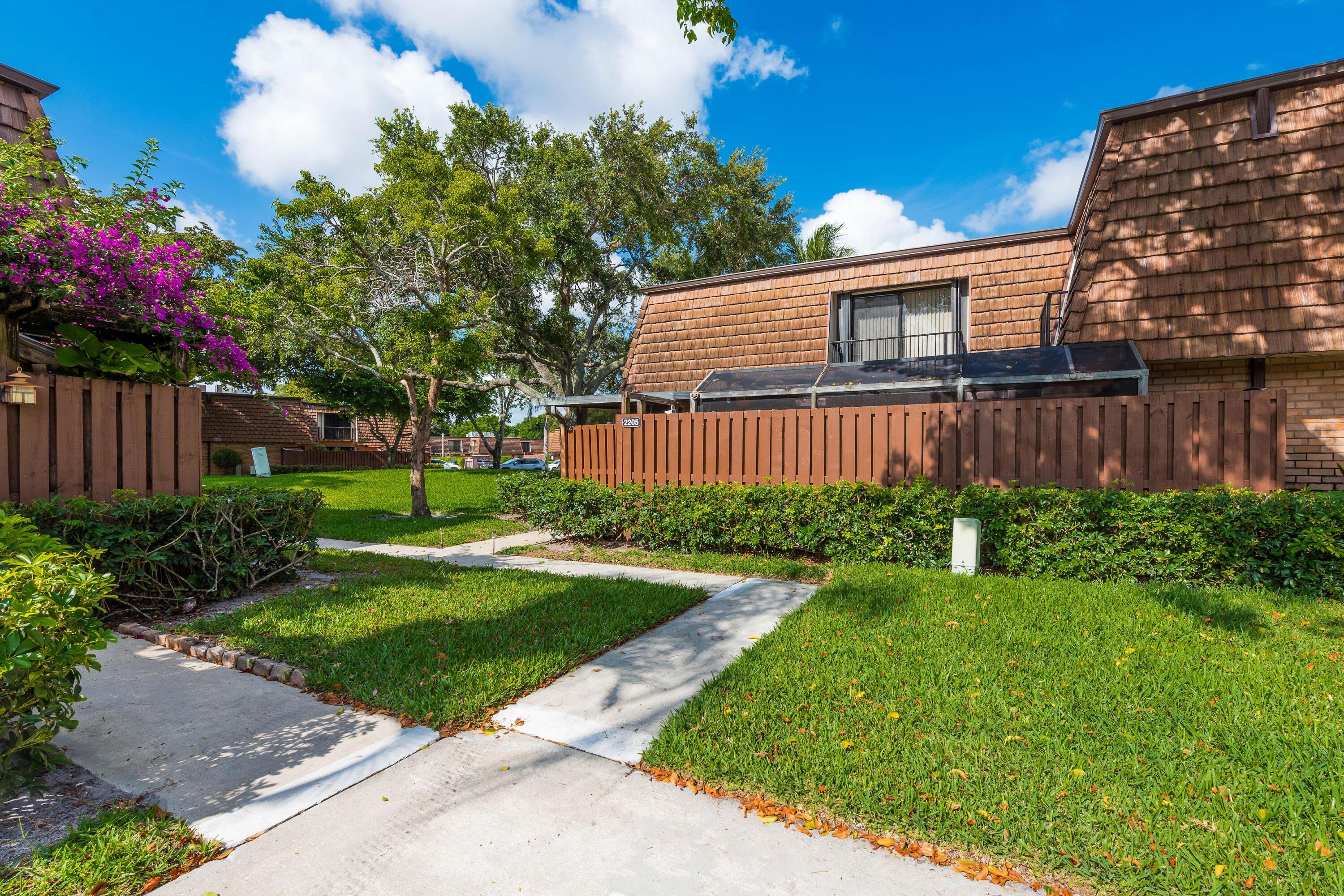 2205 22nd Lane, Greenacres, FL 33463, Greenacres - Photo 4