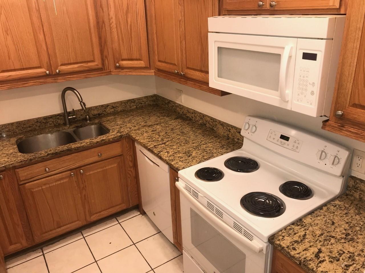 733 SE 1st Way 204, Deerfield Beach, FL 33441, Deerfield Beach - Photo 3