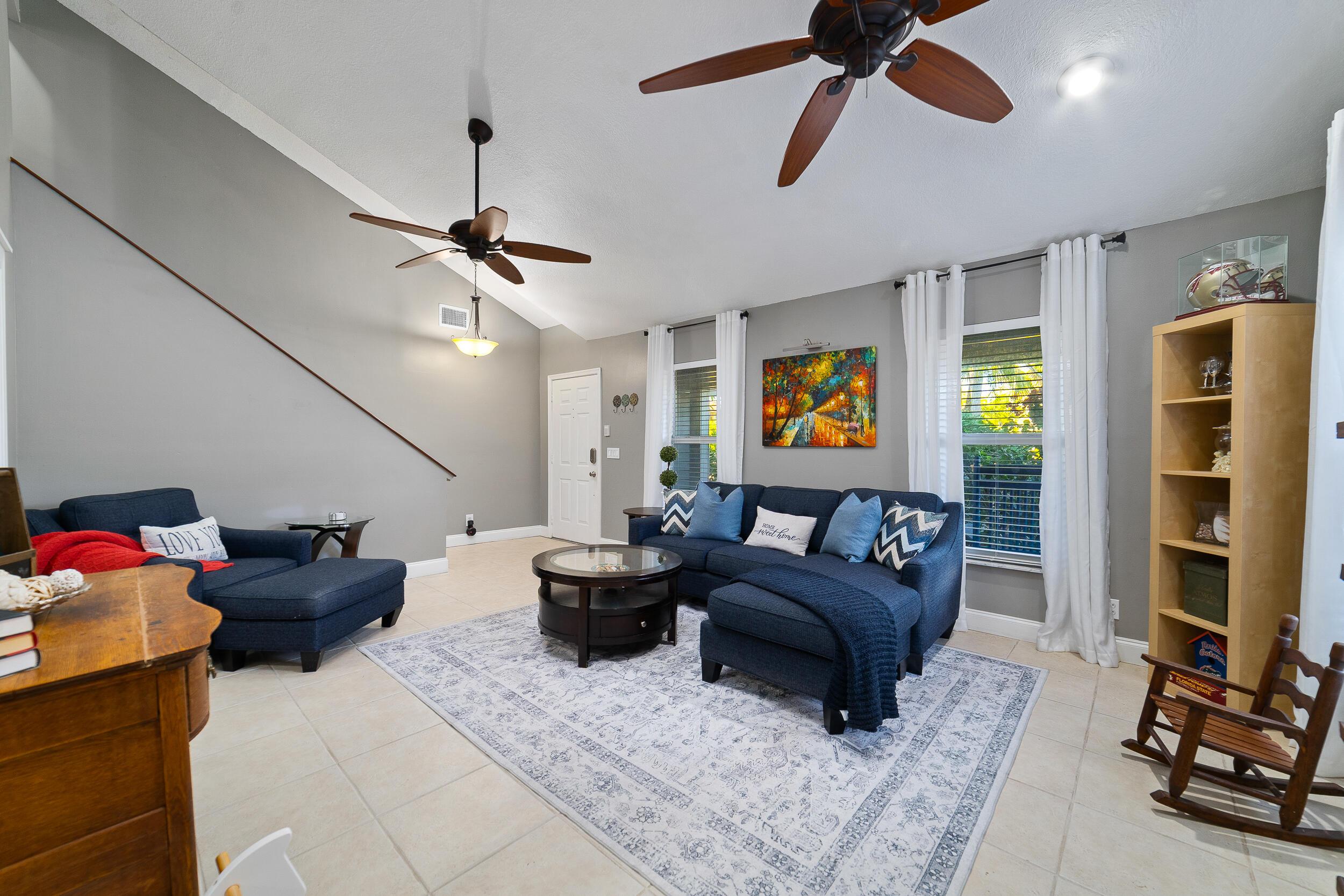 1045 Raintree Lane, Wellington, FL 33414, Wellington - Photo 5