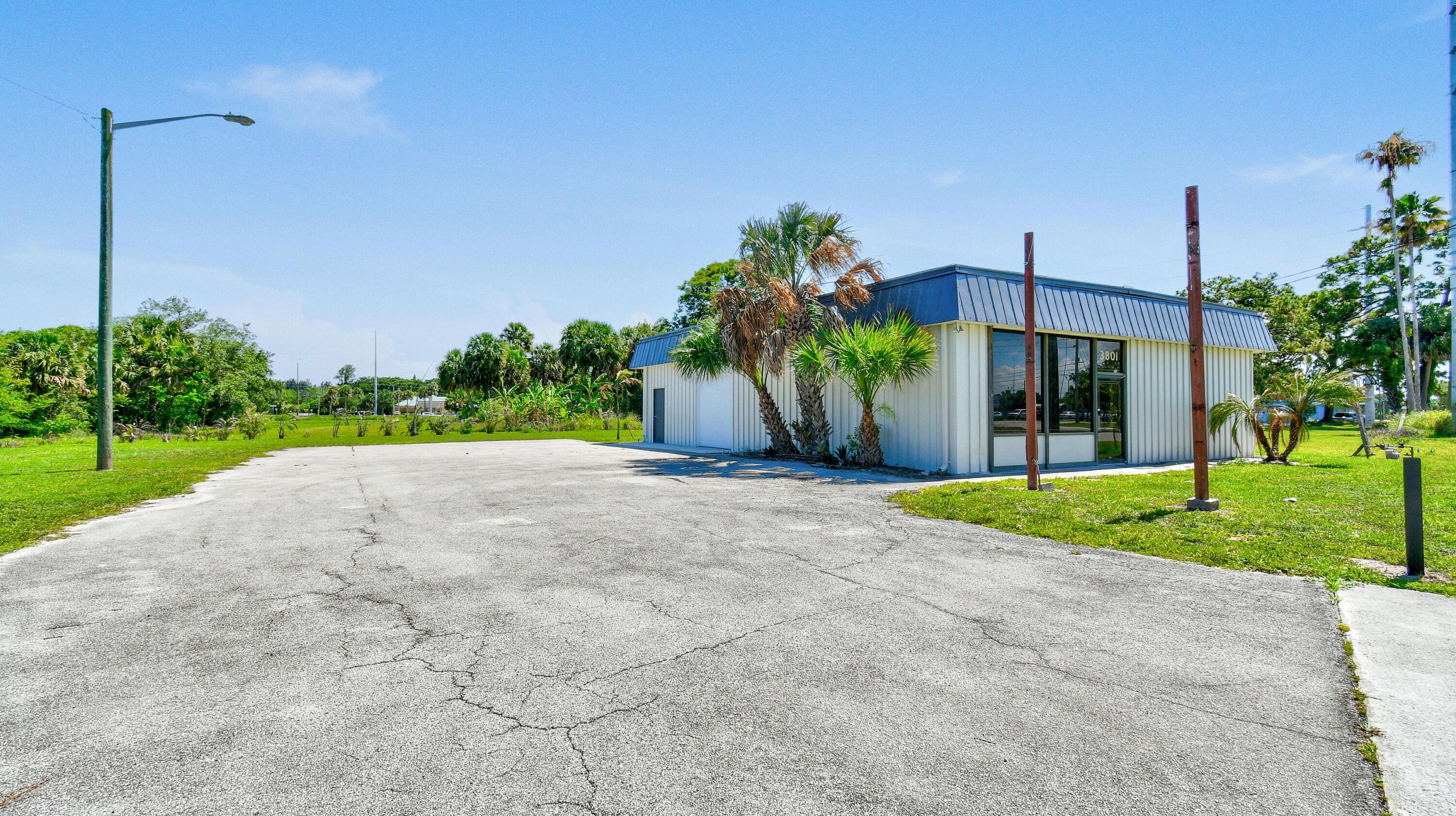 3801 Okeechobee Road, Fort Pierce, FL 34947, Fort Pierce - Photo 2