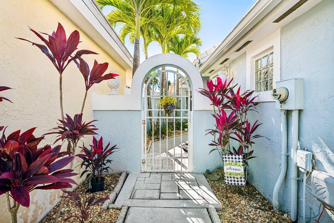 9112 Baybury Lane, West Palm Beach, FL 33411, West Palm Beach - Photo 3