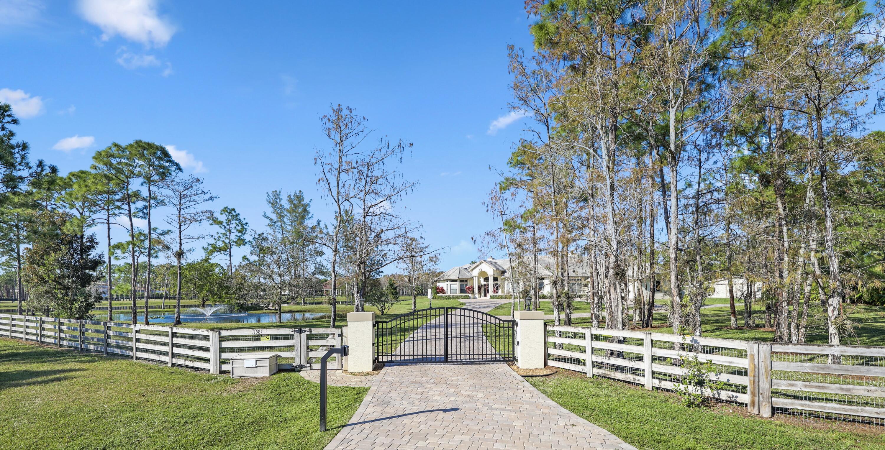 11581 Manatee Terrace, Lake Worth, FL 33449, Lake Worth - Photo 4