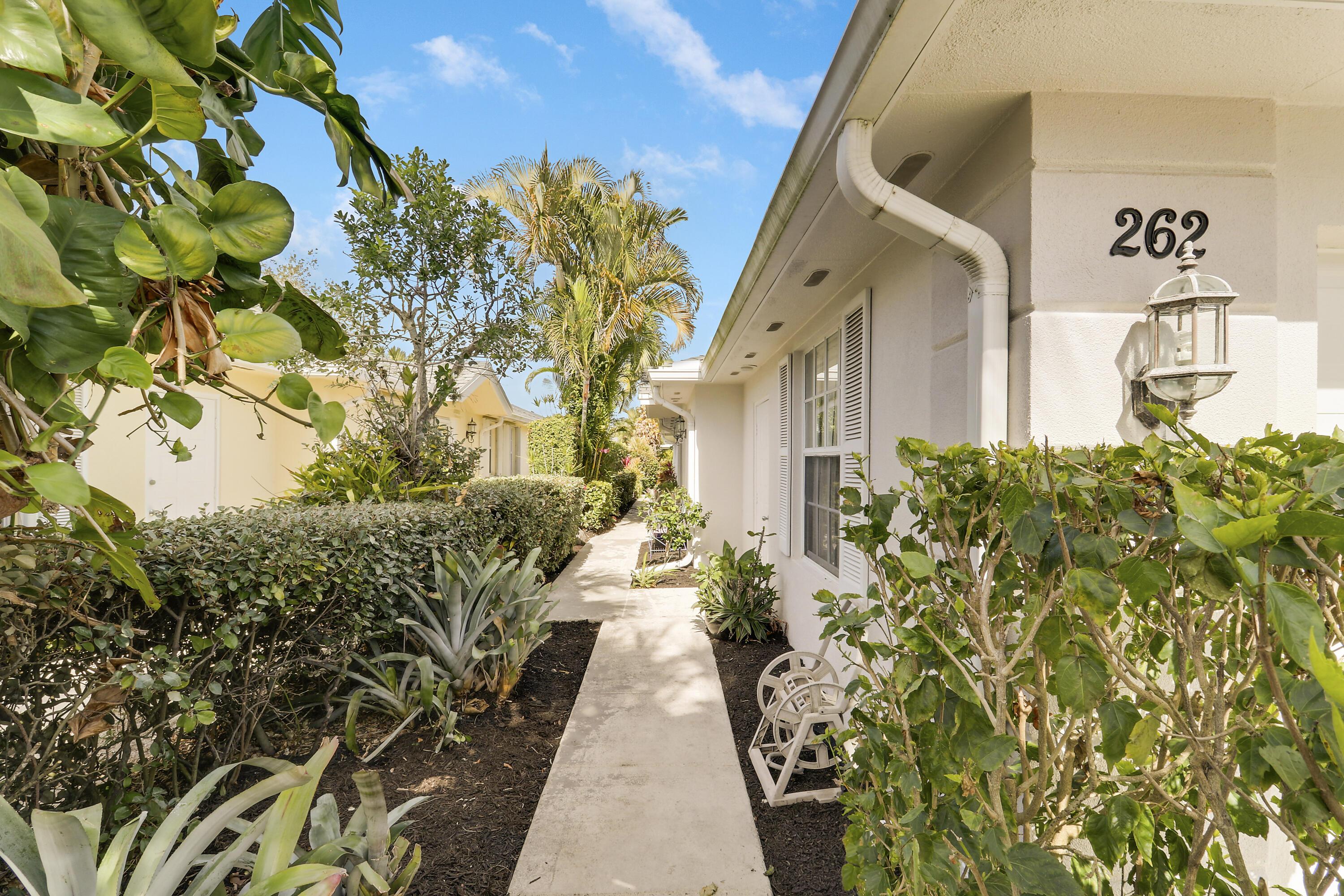 262 Brier Circle, Jupiter, FL 33458, Jupiter - Photo 3